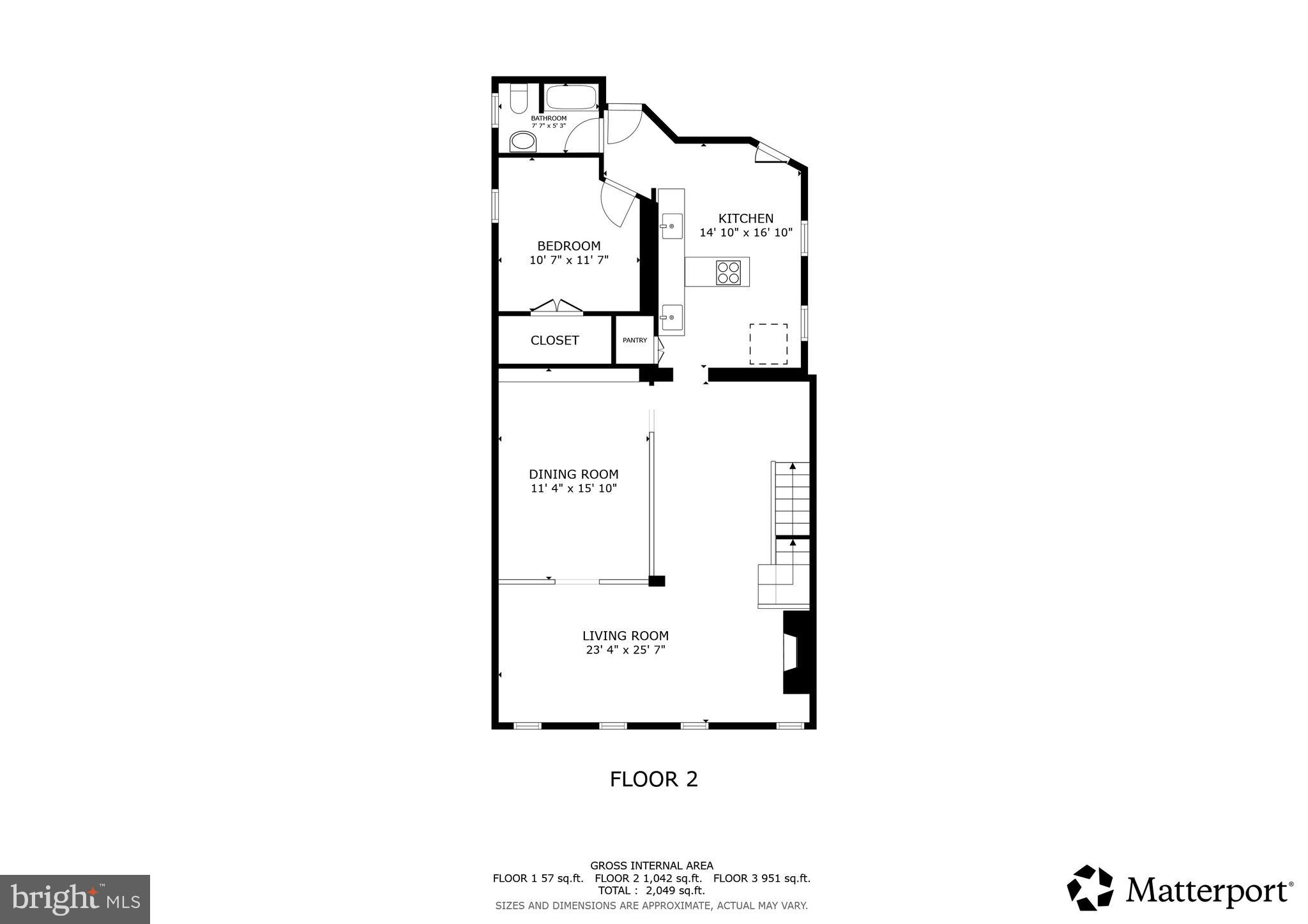 Main image without alt text