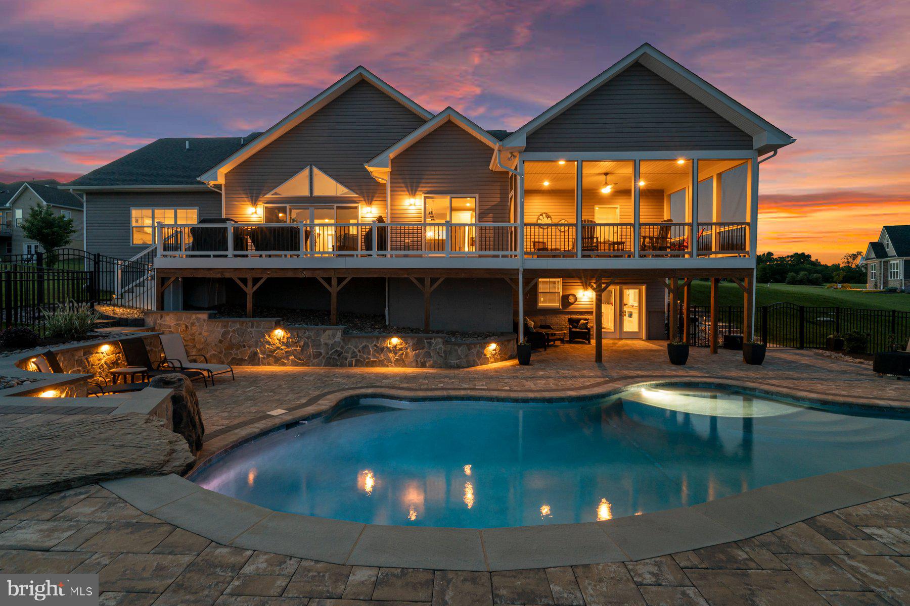 2607 GARSTLYNN COURT