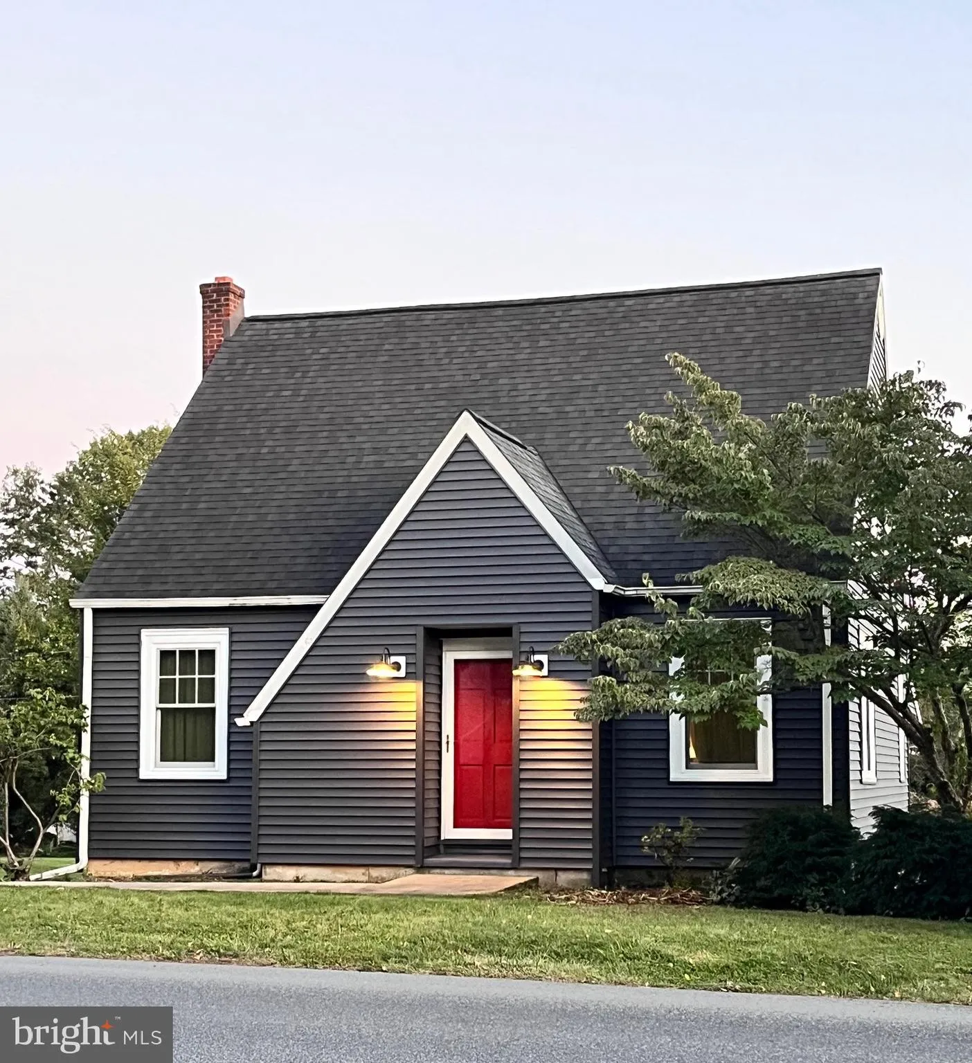 Lititz, Pennsylvania 17543, United States, 3 Bedrooms Bedrooms, ,1 BathroomBathrooms,Residential,Pending,89425