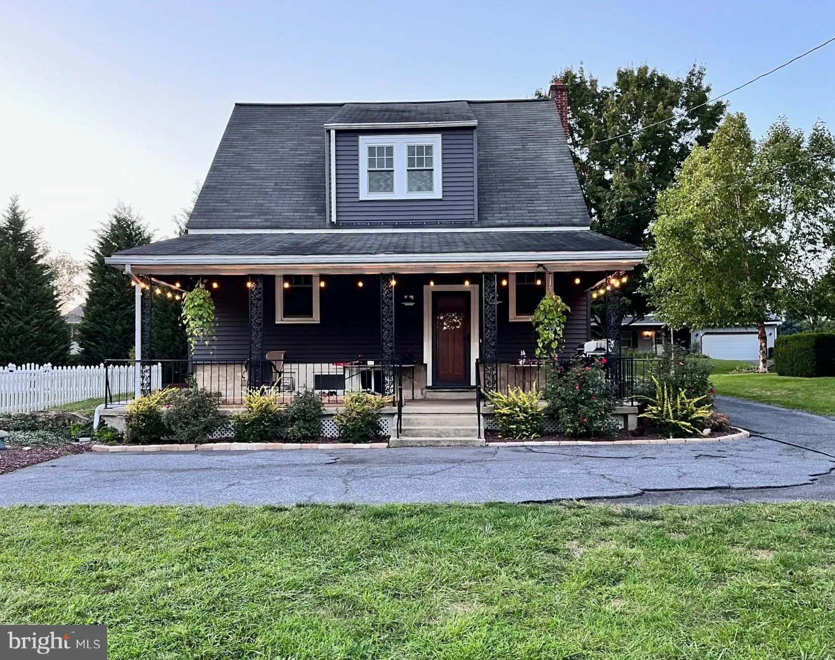 Lititz, Pennsylvania 17543, United States, 3 Bedrooms Bedrooms, ,1 BathroomBathrooms,Residential,Pending,89425