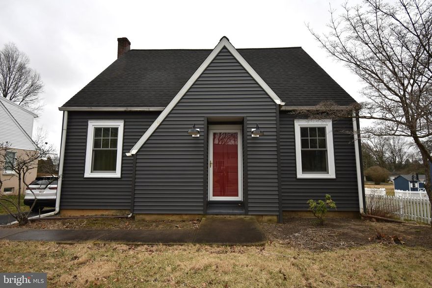 OFFER DEADLINE - TUESDAY MARCH 18, 2025 7:00 PM!
Welcome Home to this Charming 3 Bedroom 1 Full Bath Cape Cod with New Siding (2023). Long Driveway and Detached Garage for Ample Parking.  Enjoy the Flat Yard and Covered Back Porch, perfect for relaxing or entertaining.  Inside, Hardwood Floors flow throughout the Main Level, which includes a cozy Living Room with built ins, Separate Dining Room and a Galley Kitchen with Stainless Steel Appliances and tiled floor. The Main Level also hosts One Bedroom and a Full Bath with a Tub/Shower combo and tile floor.  Upstairs you will find two additional Bedrooms.  Unfinished lower level awaiting your personal touch.  New Boiler (2024), New Baseboards on Main Level (2024).  Don't wait to check it out! Please 2 Hour Notice for Showings