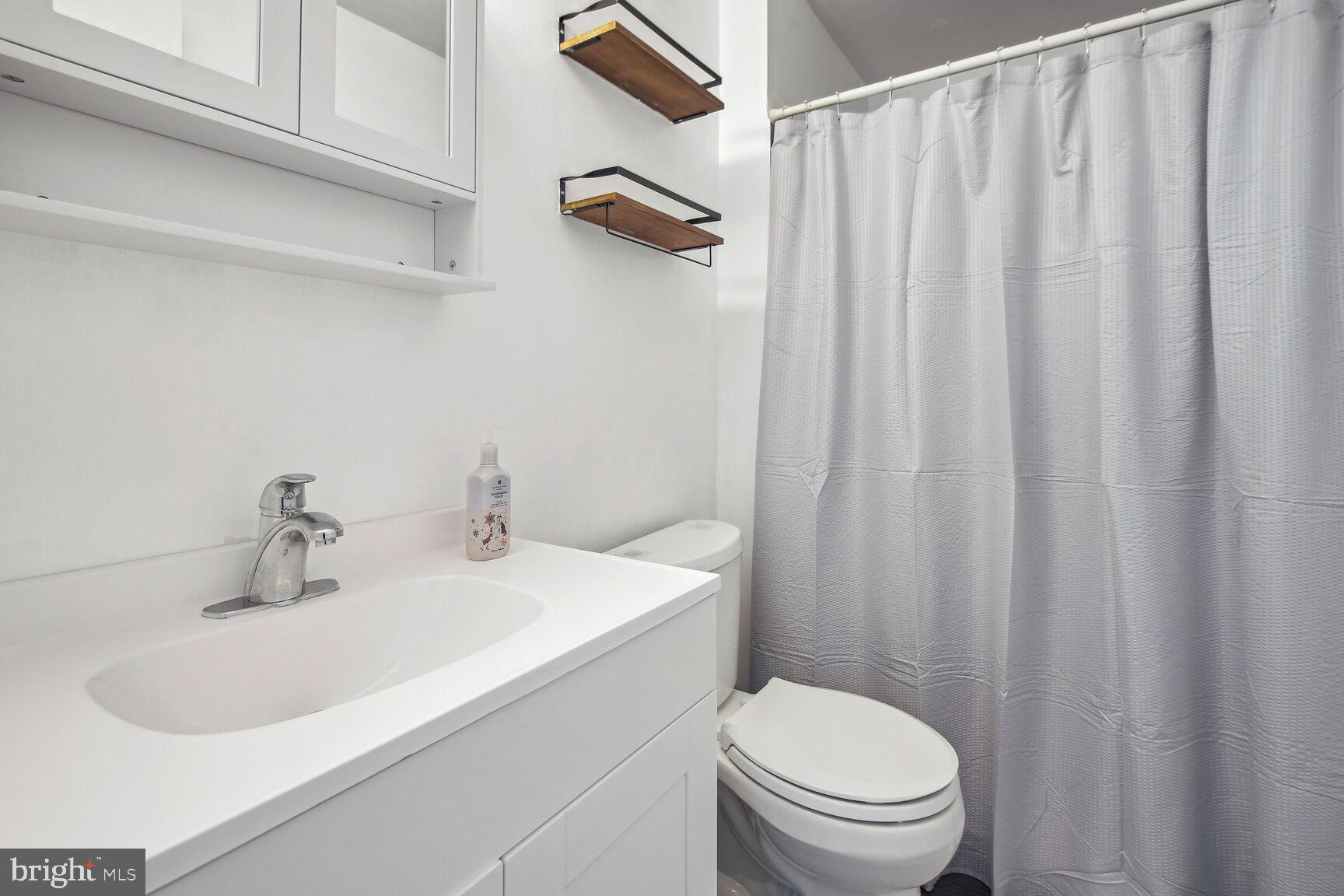 CHARLENE - Residential