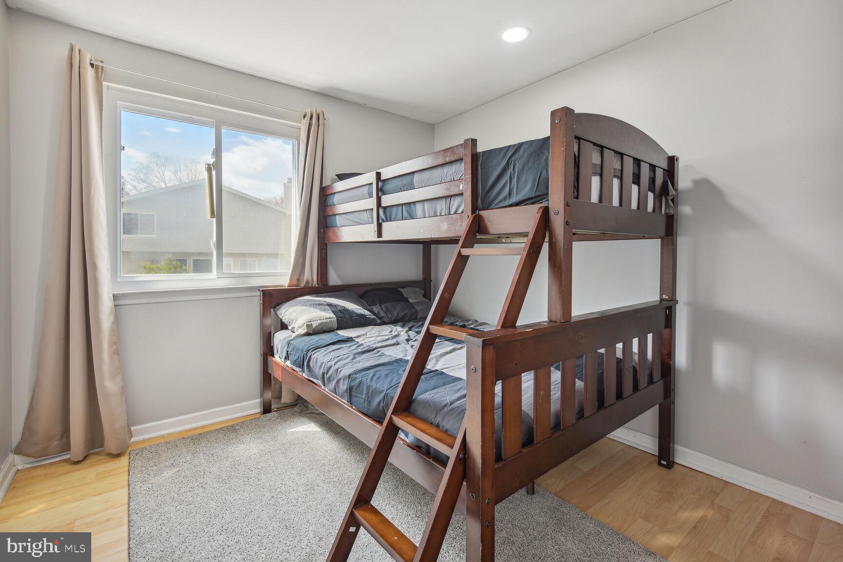 CHARLENE - Residential