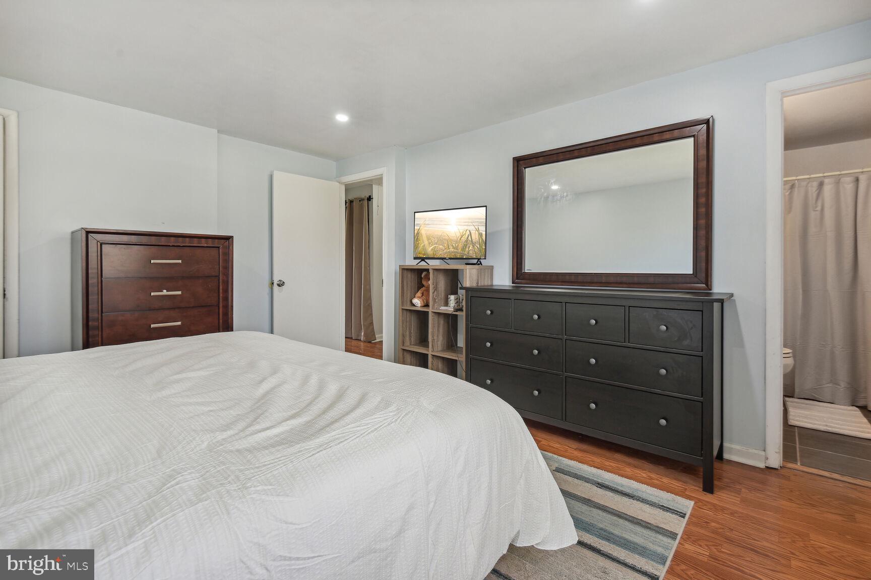 CHARLENE - Residential