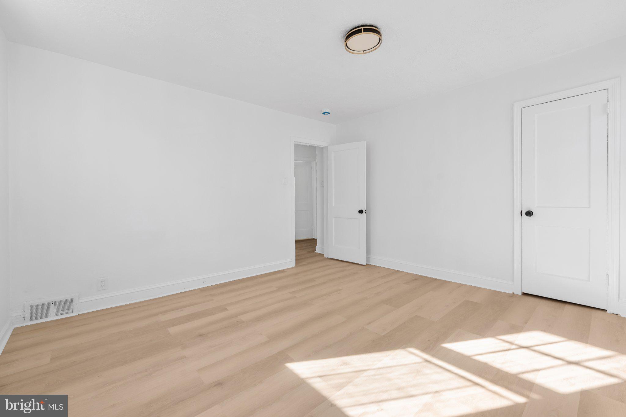 COLLINGDALE - Residential