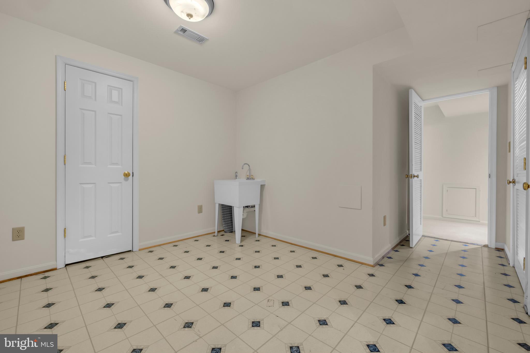 TASKERS CHANCE - Residential