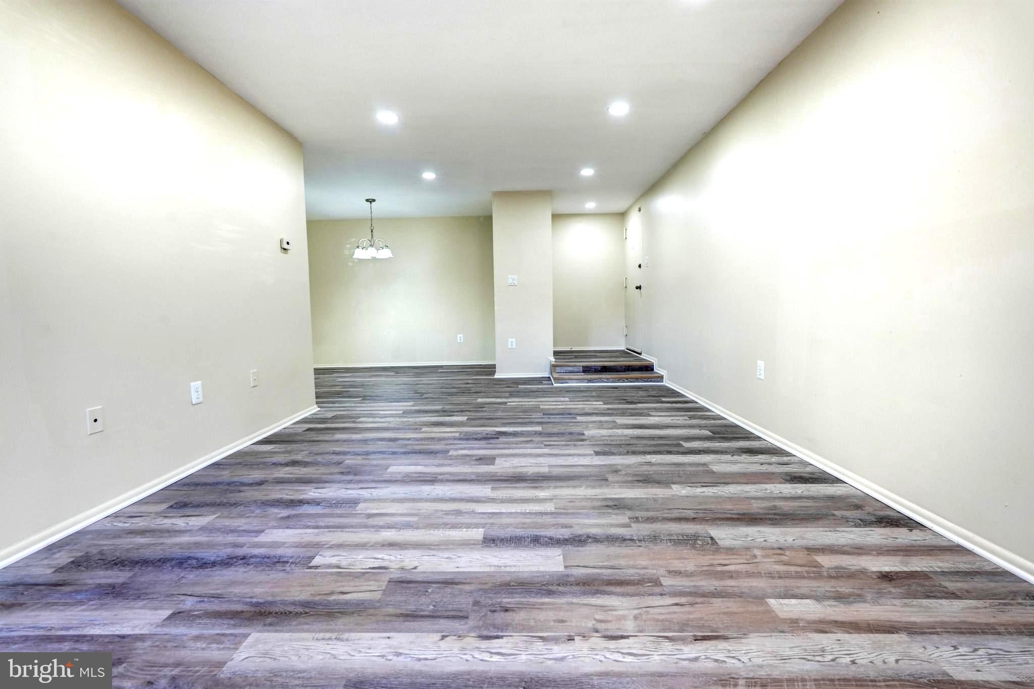 HYDE PARK - Residential