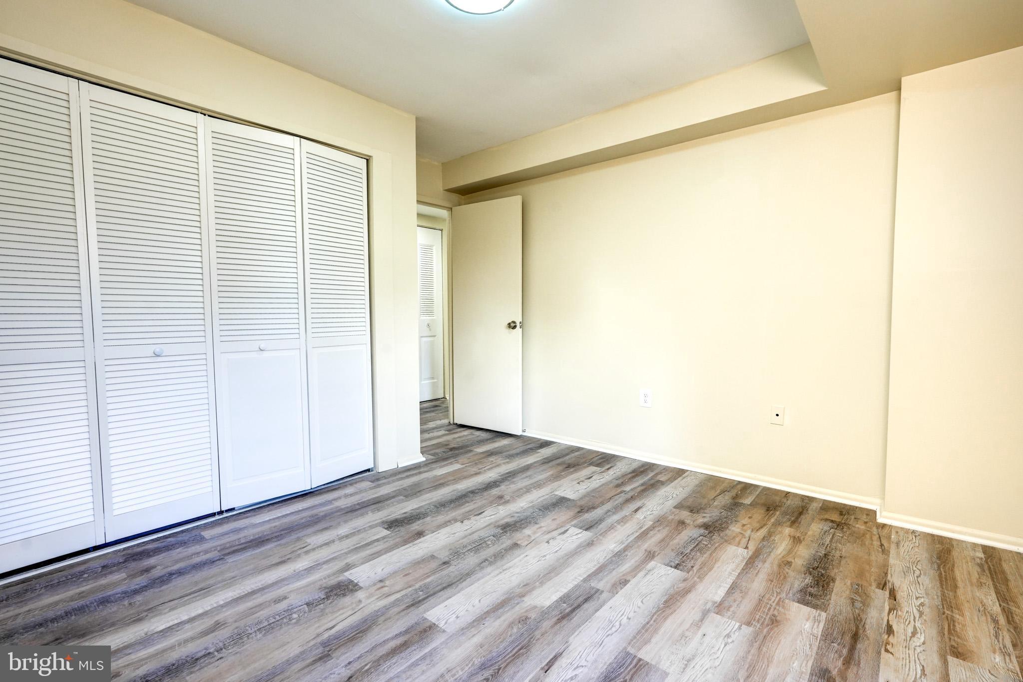 HYDE PARK - Residential