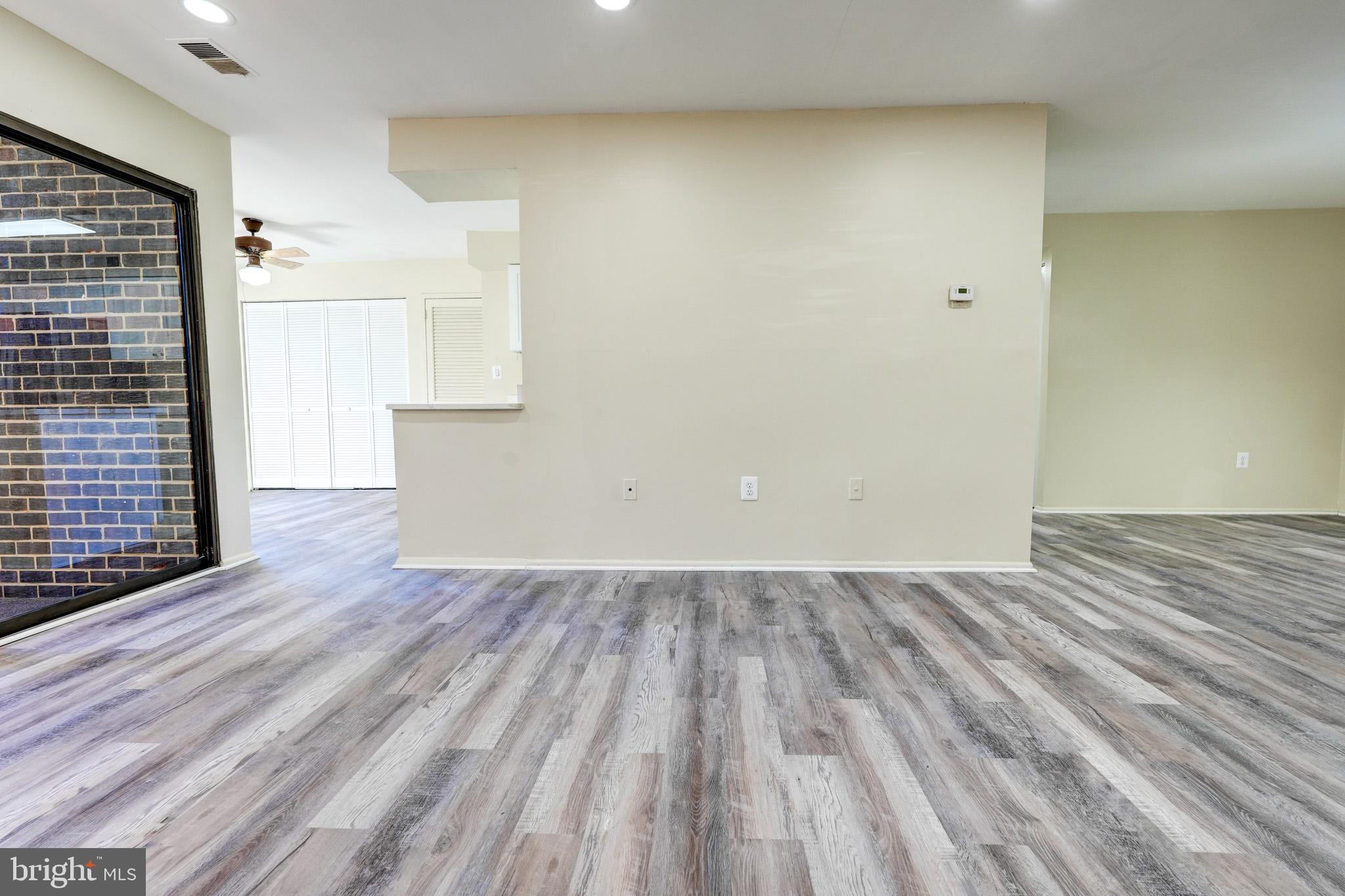 HYDE PARK - Residential