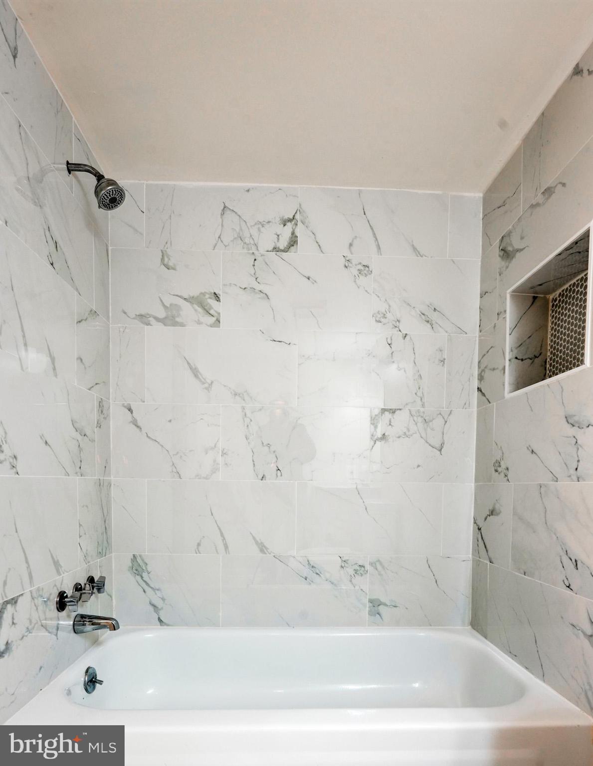 HYDE PARK - Residential