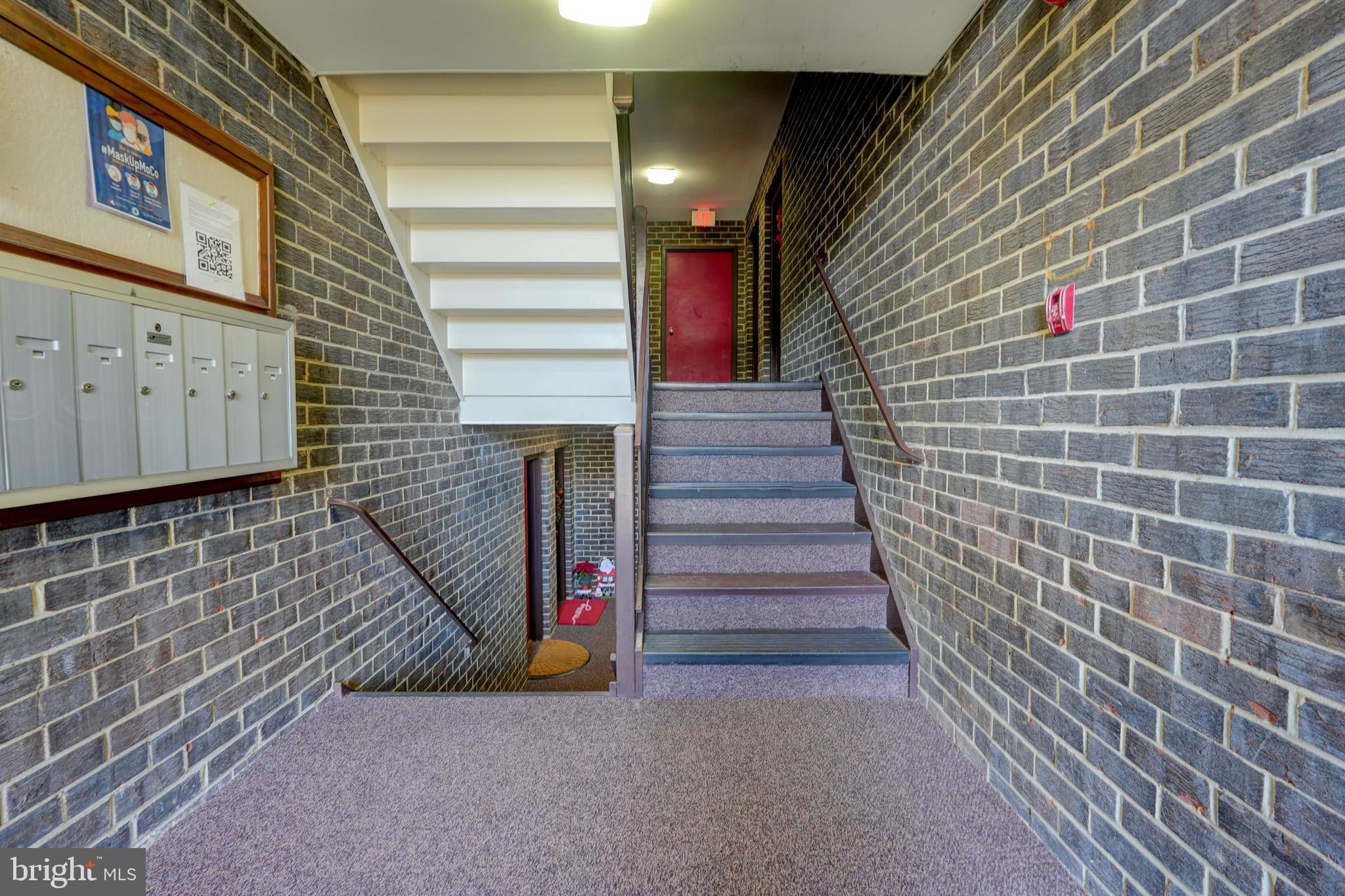 HYDE PARK - Residential