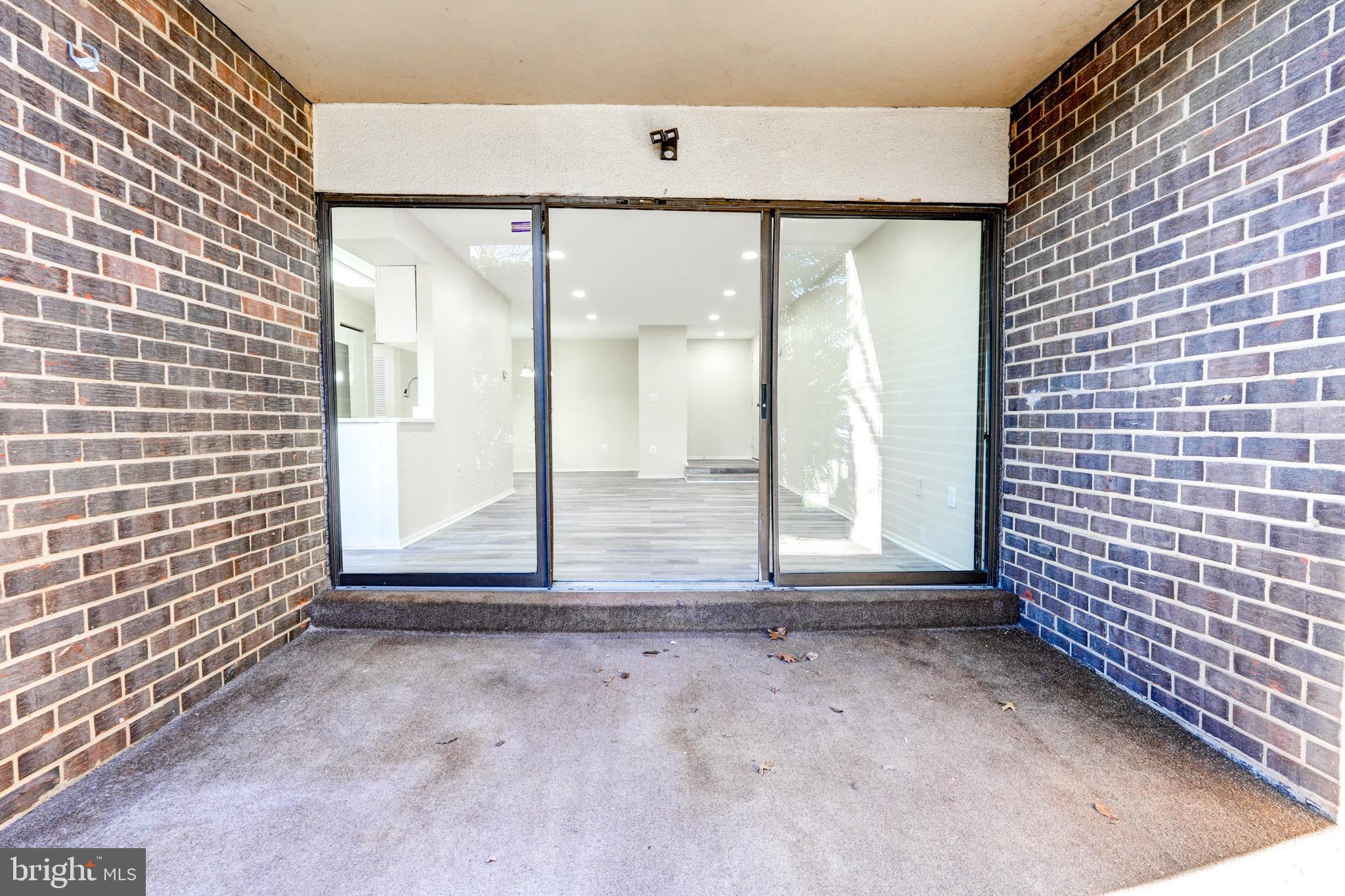 HYDE PARK - Residential