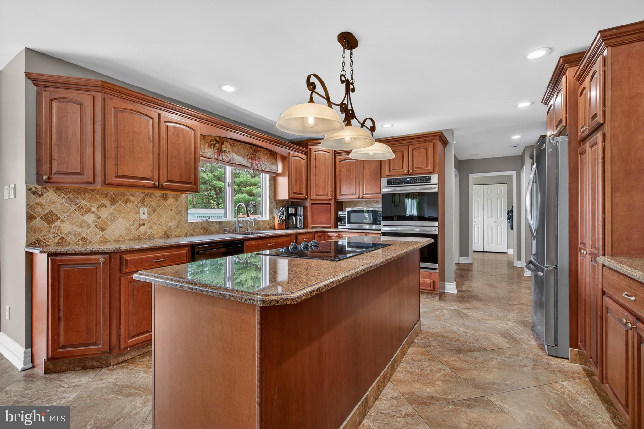 6 LA RUE LANE