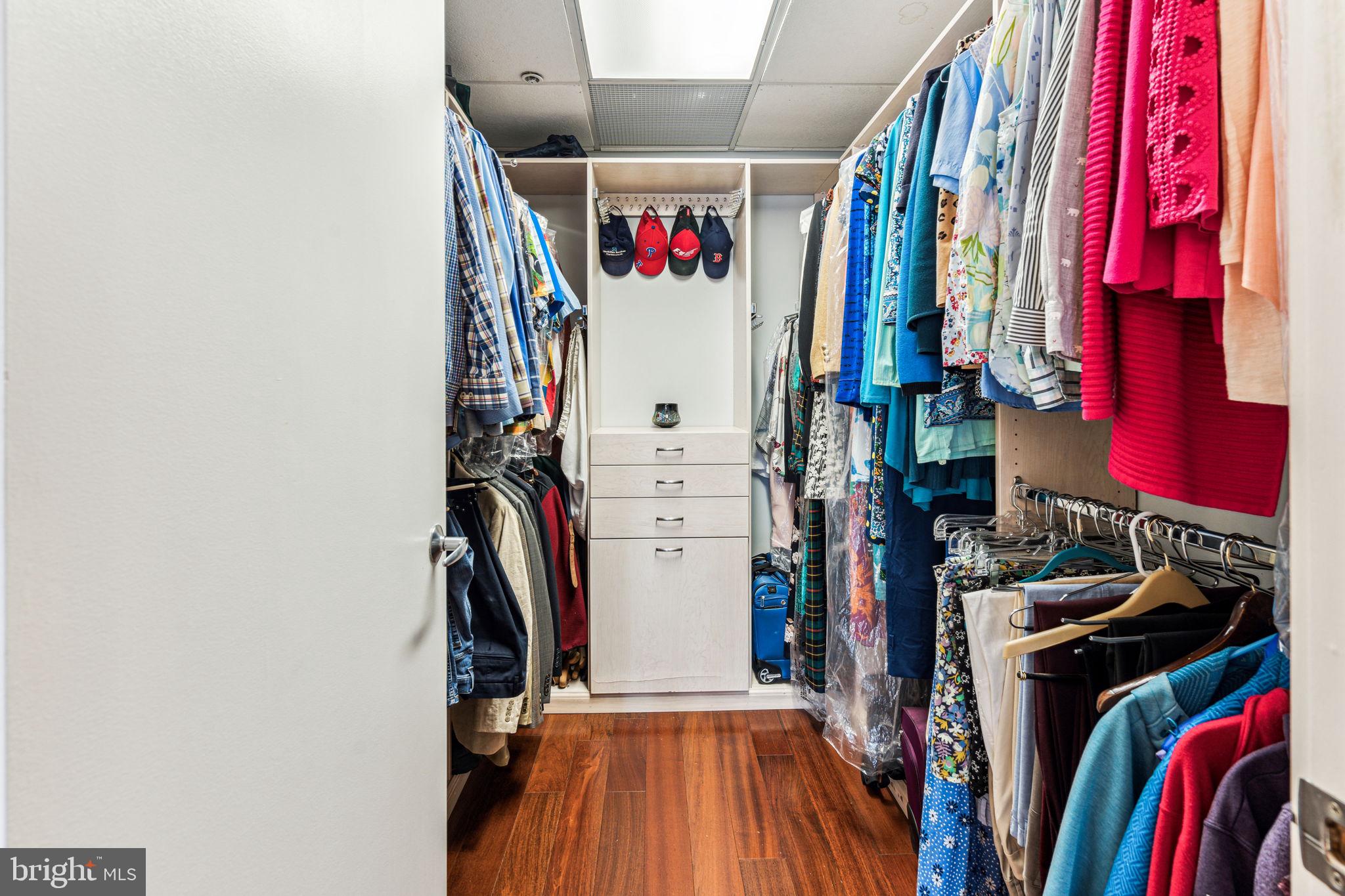 WASHINGTON SQ WEST - Residential