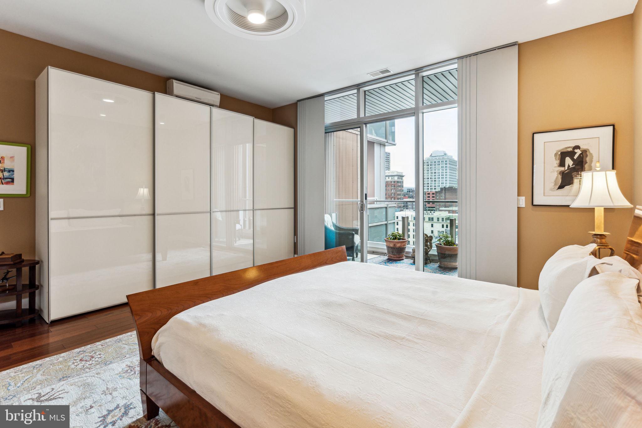 WASHINGTON SQ WEST - Residential