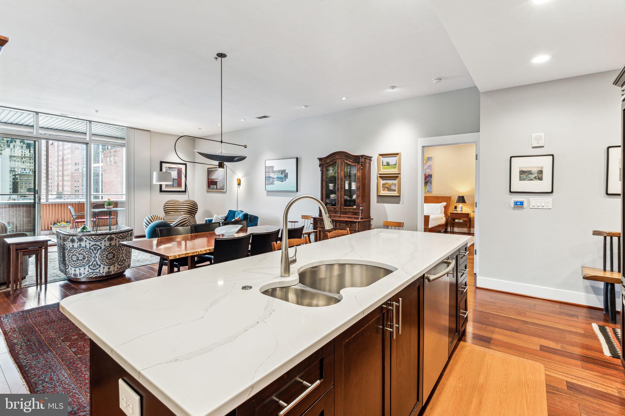 WASHINGTON SQ WEST - Residential