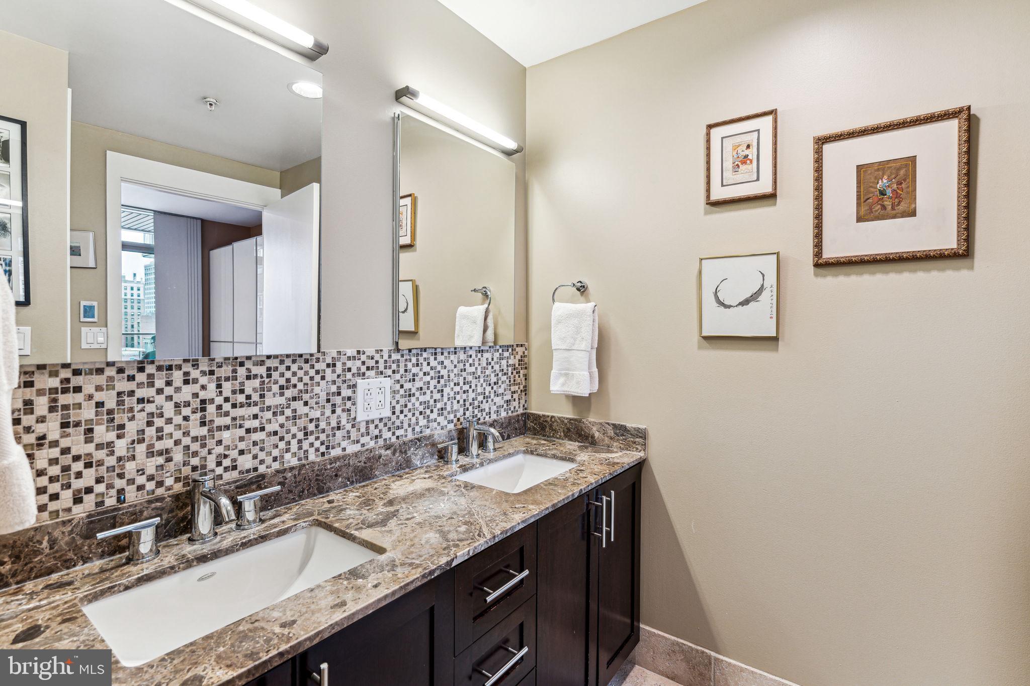 WASHINGTON SQ WEST - Residential