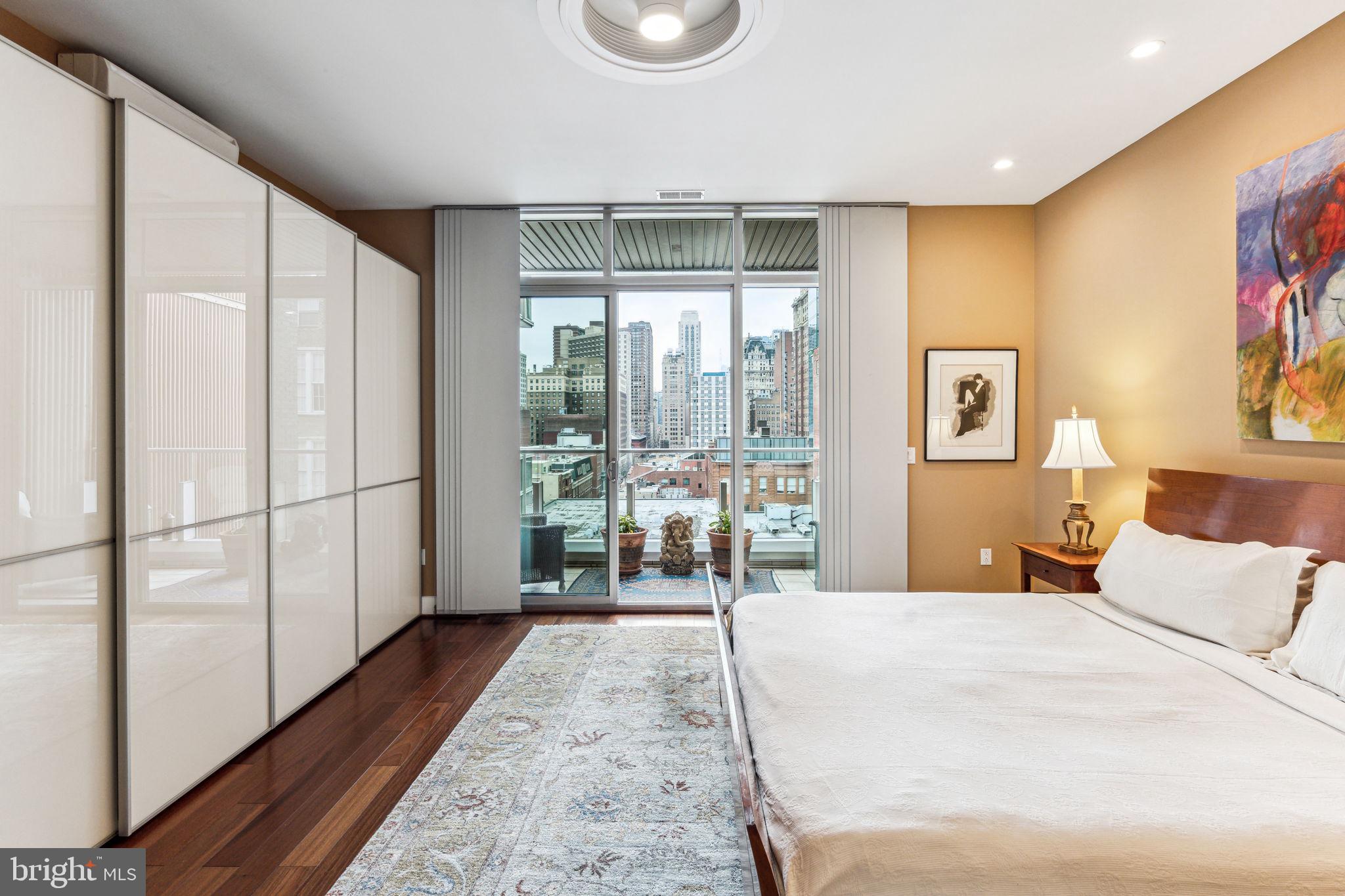 WASHINGTON SQ WEST - Residential