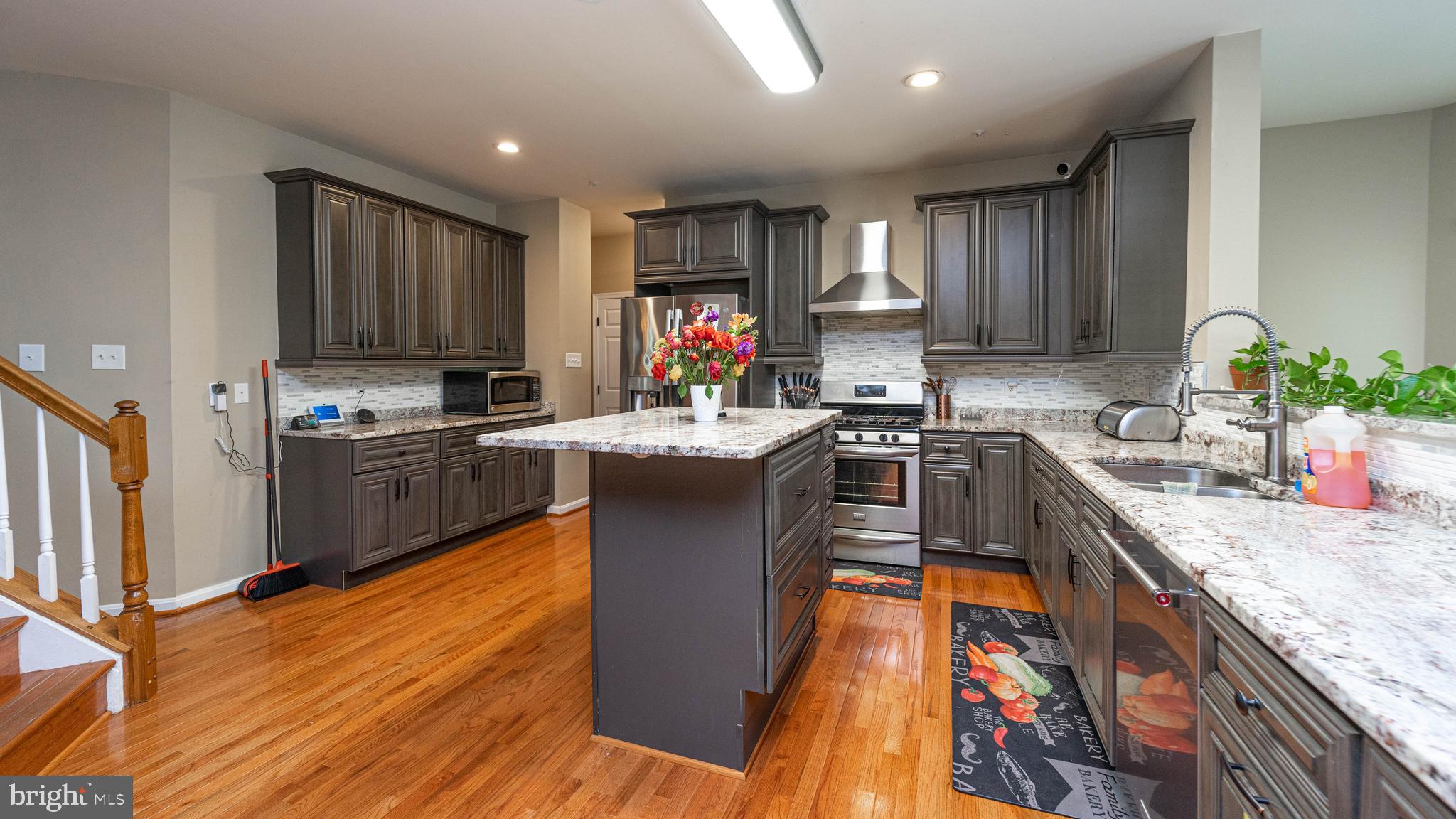 FARMINGTON WOODS - Residential