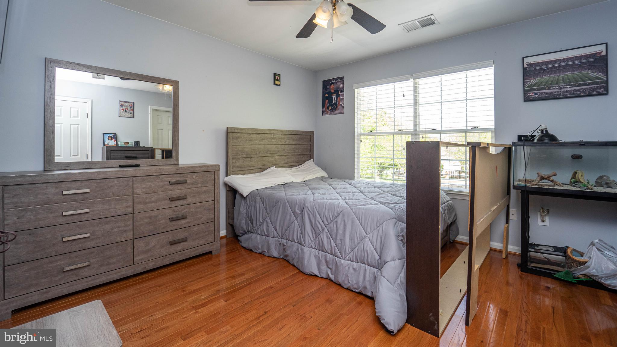 FARMINGTON WOODS - Residential