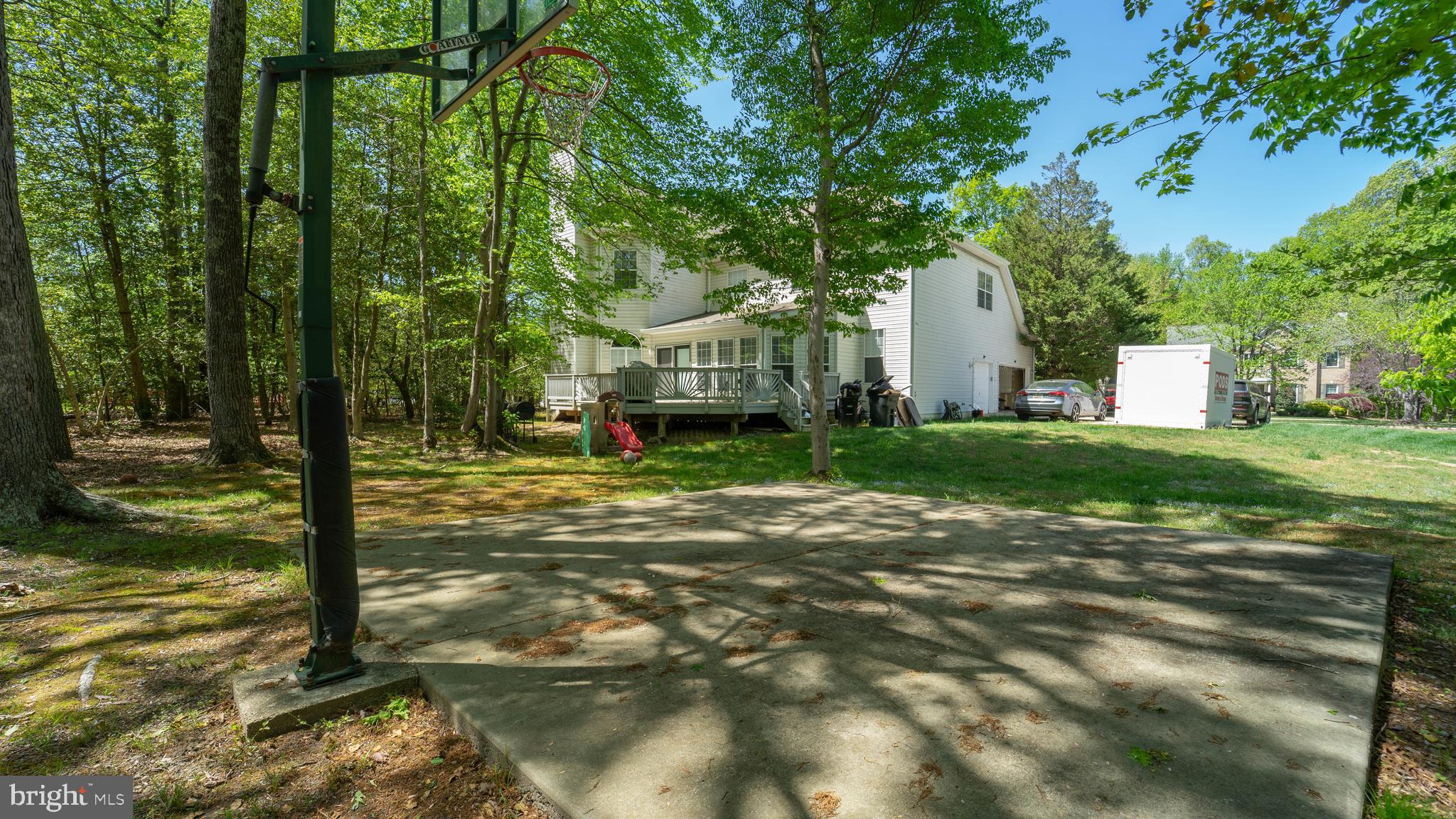 FARMINGTON WOODS - Residential