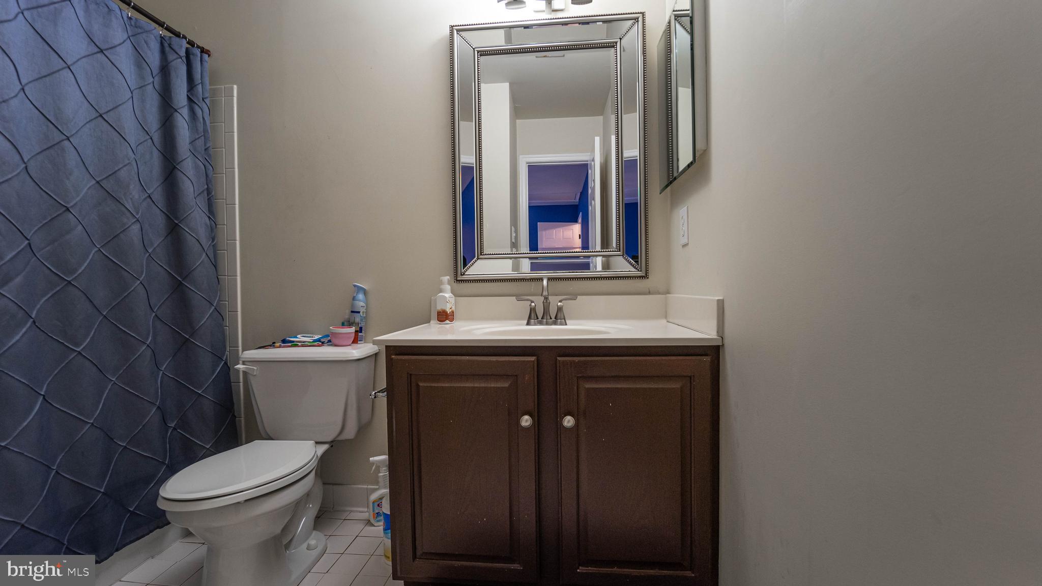 FARMINGTON WOODS - Residential