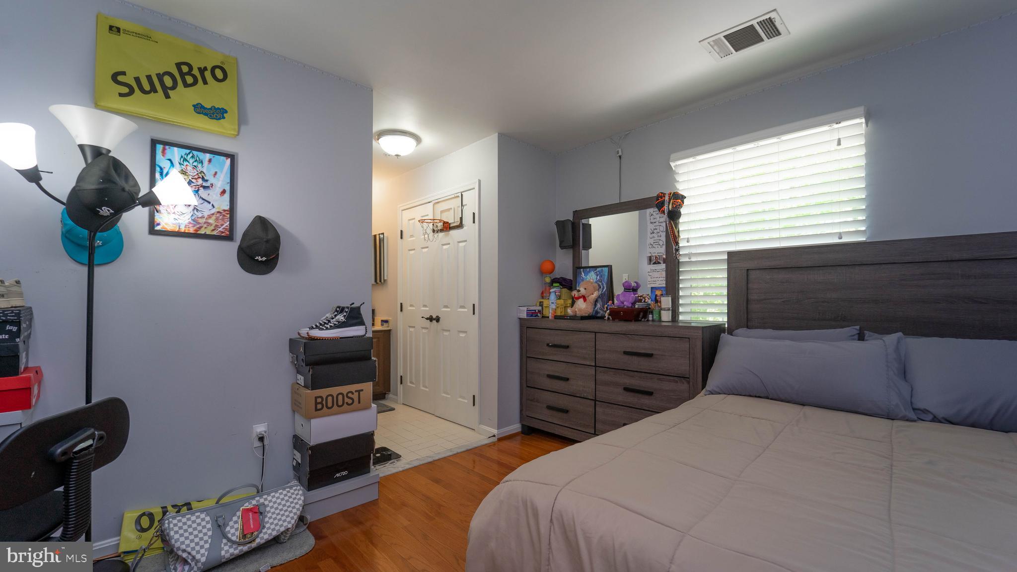 FARMINGTON WOODS - Residential