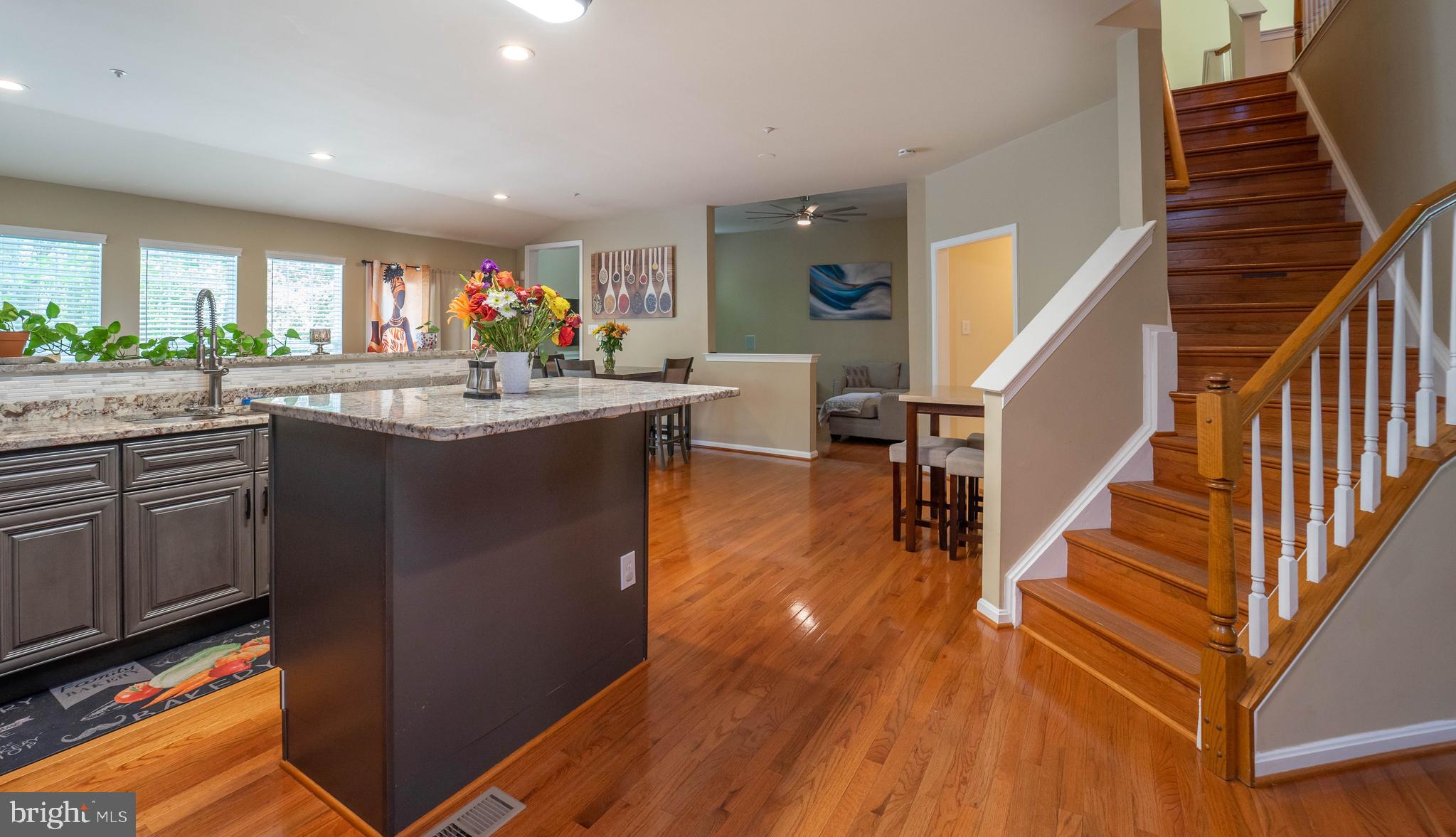 FARMINGTON WOODS - Residential