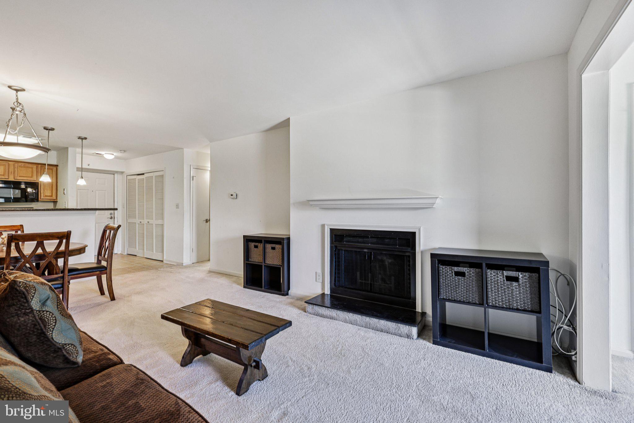 3176 SUMMIT SQUARE DRIVE 4-E3