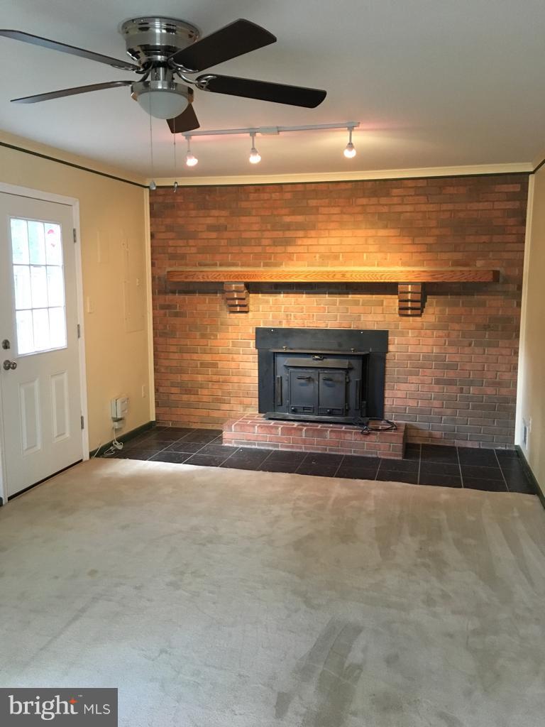 CHANDON WOODS - Residential Lease