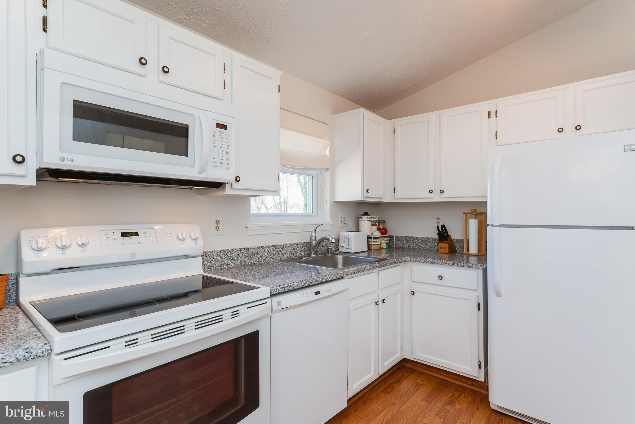 PERRY HALL GARDENS - Residential