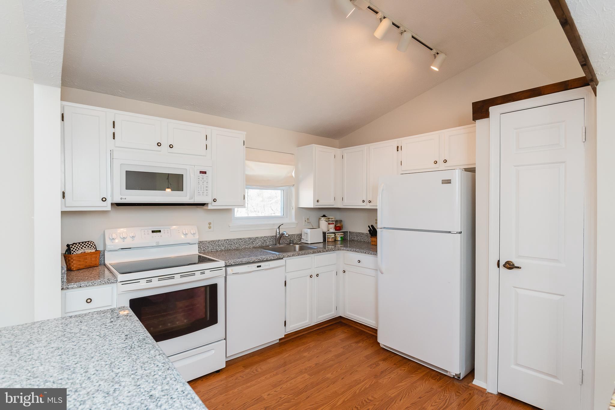 PERRY HALL GARDENS - Residential