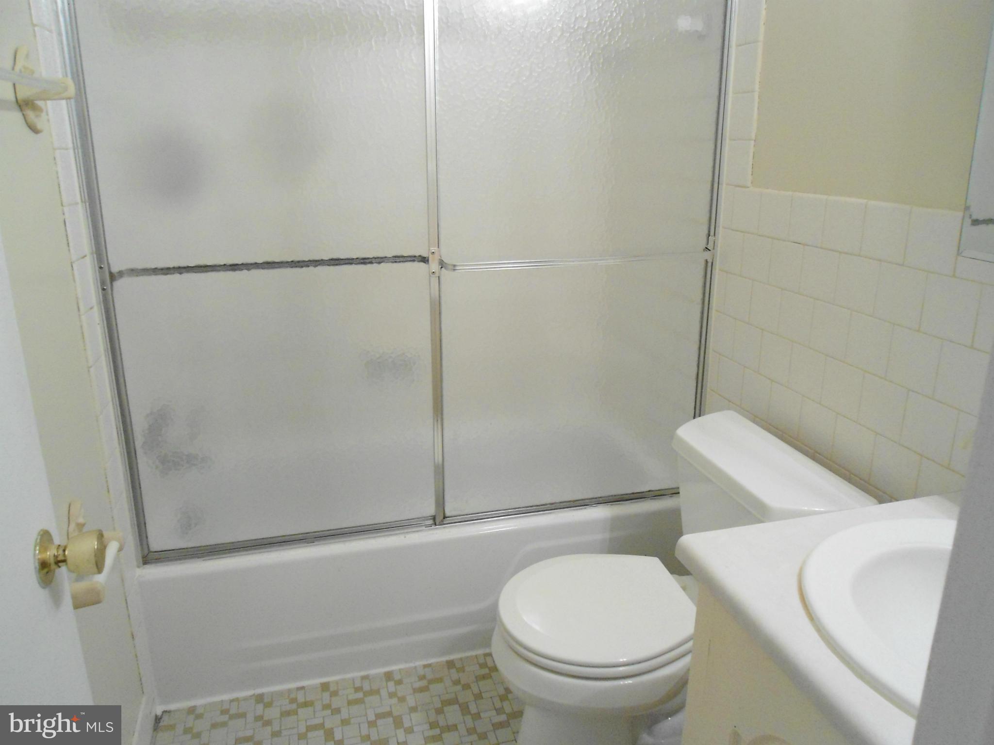 BURNT MILLS TOWNHOUSES - Residential Lease