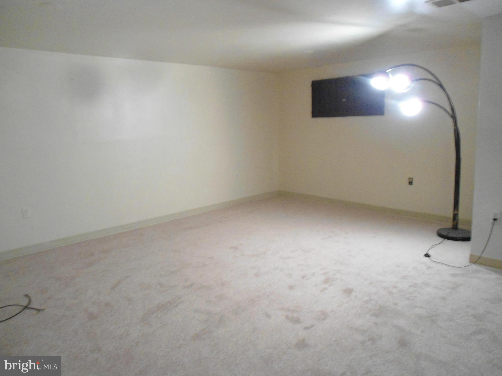 BURNT MILLS TOWNHOUSES - Residential Lease