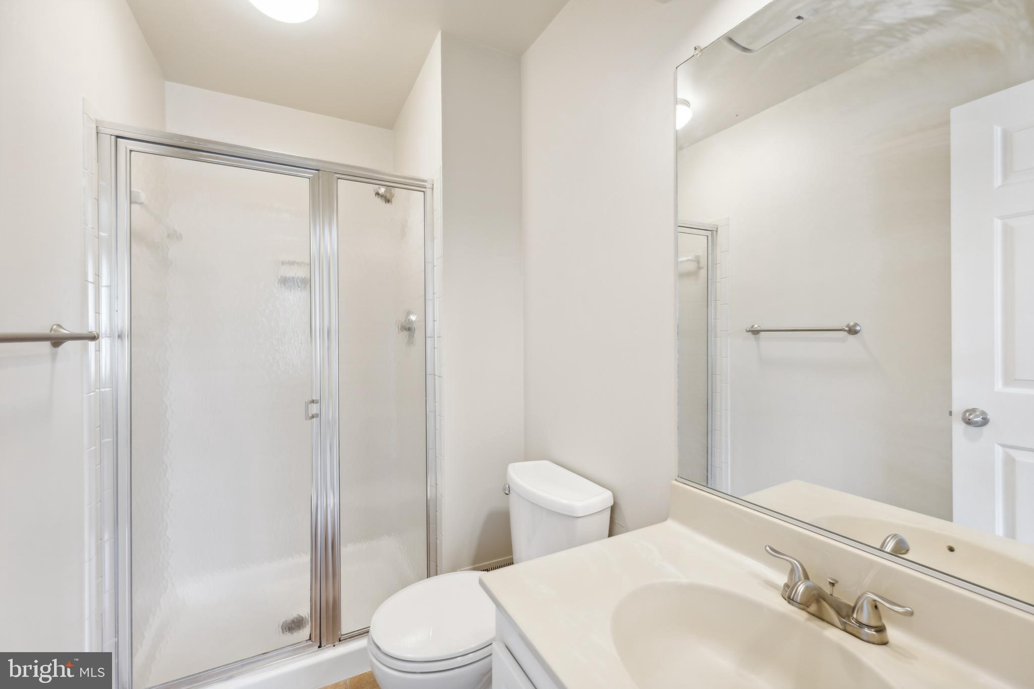 LANDSDOWNE - Residential Lease