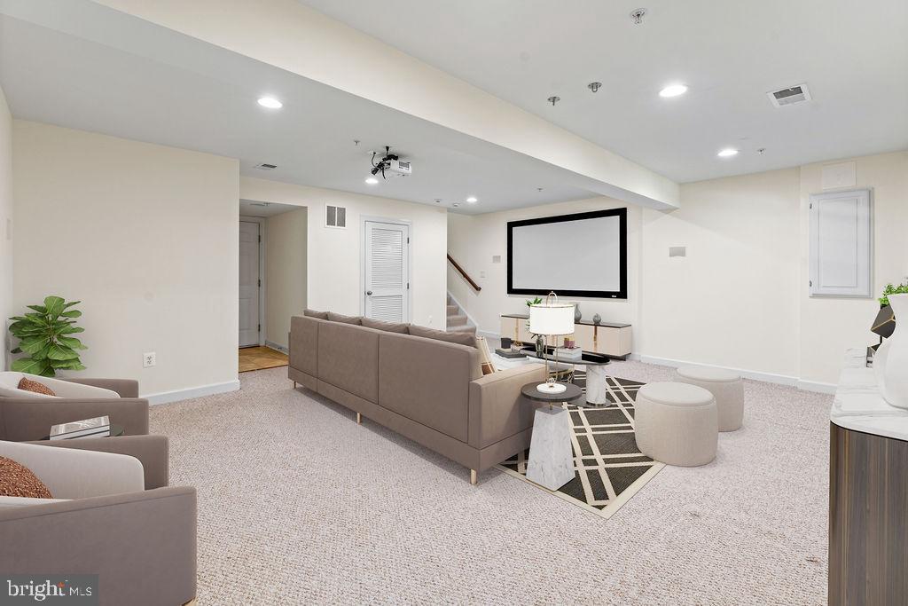 MONTGOMERY WHITE OAK - Residential