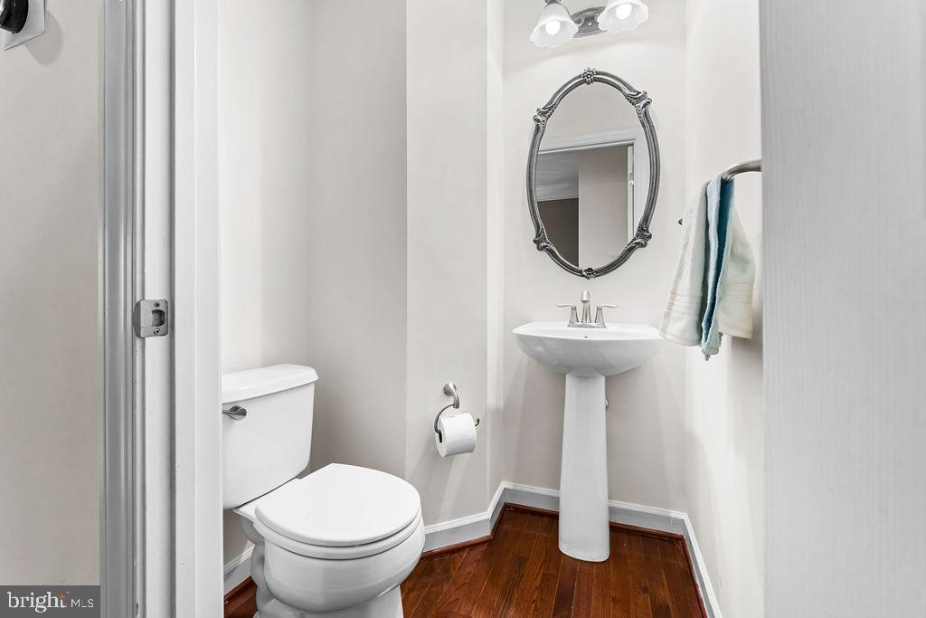 MONTGOMERY WHITE OAK - Residential