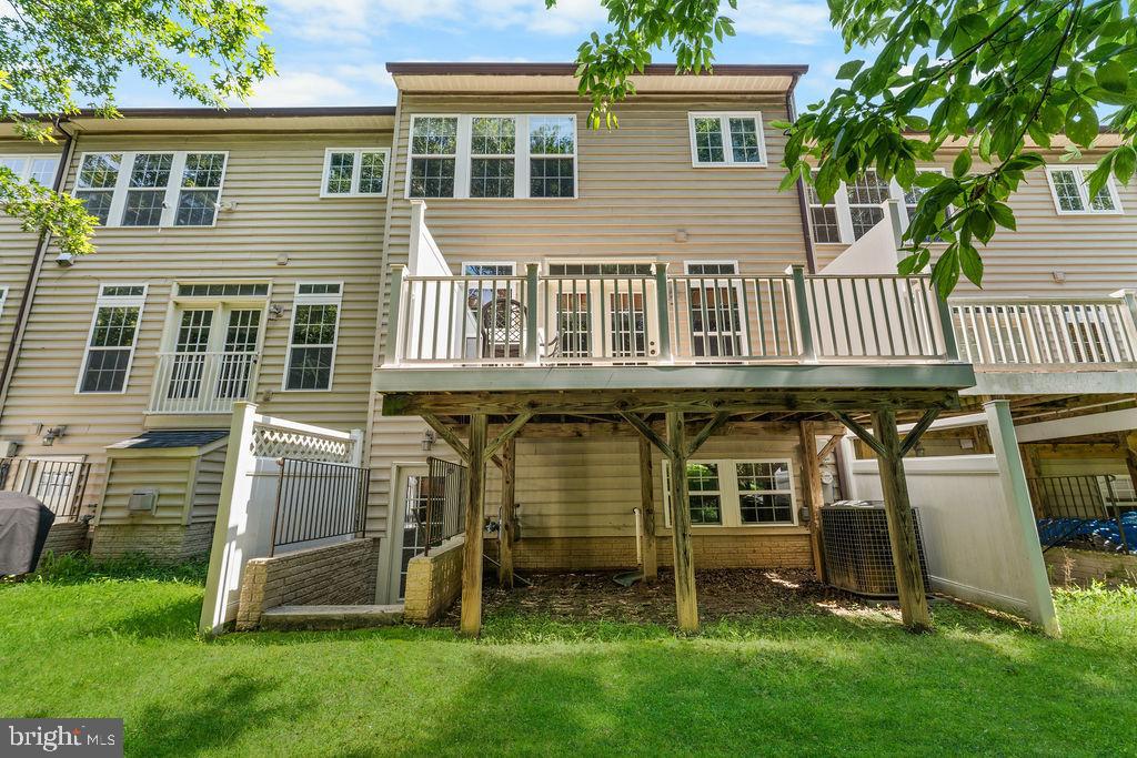 MONTGOMERY WHITE OAK - Residential
