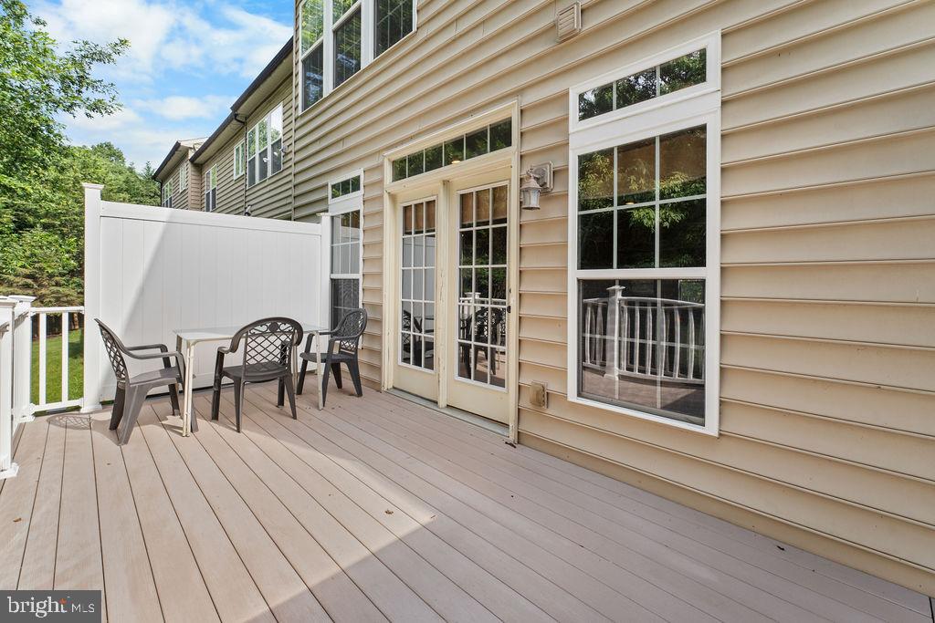 MONTGOMERY WHITE OAK - Residential