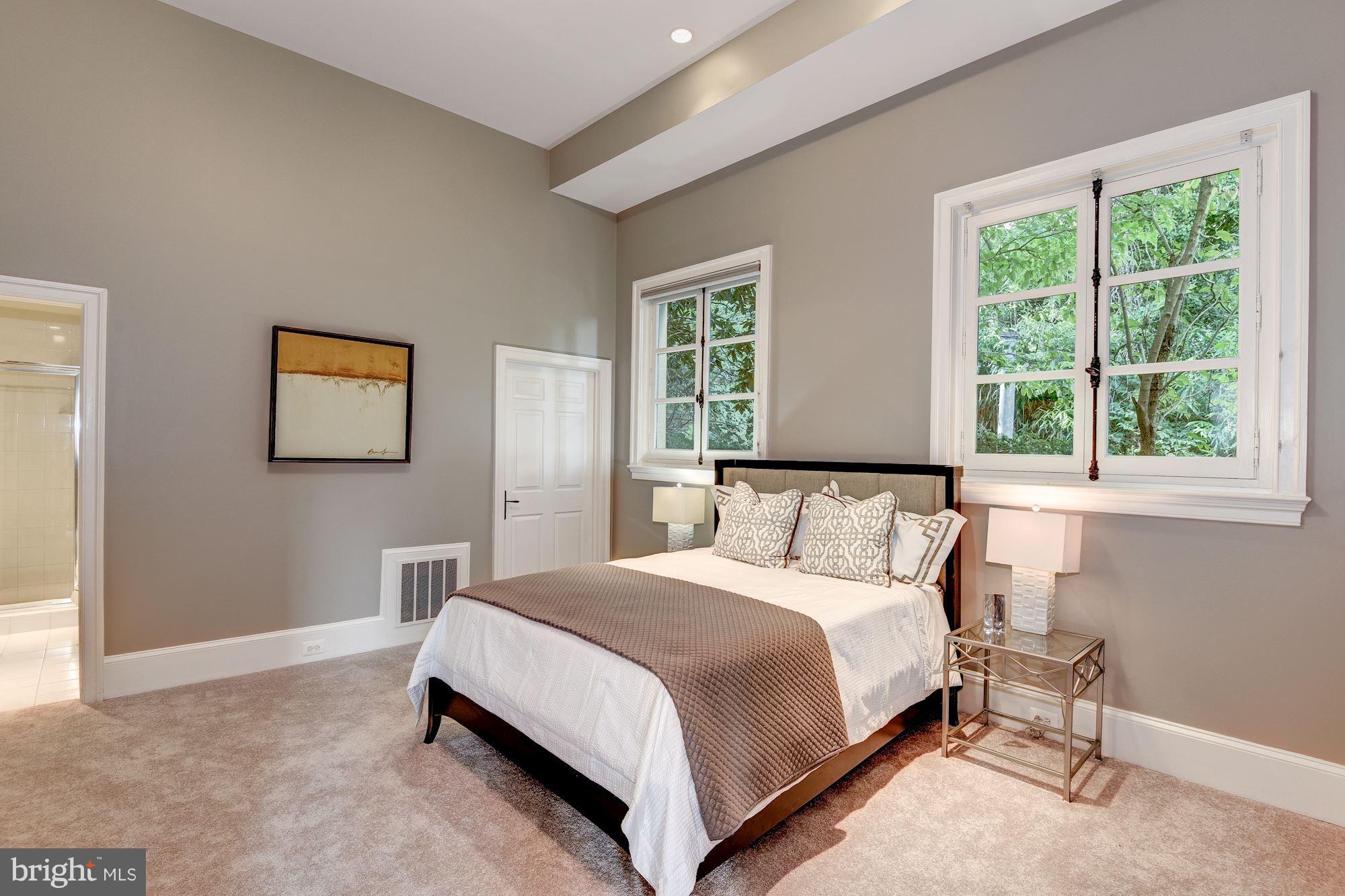 WELLINGTON - Residential