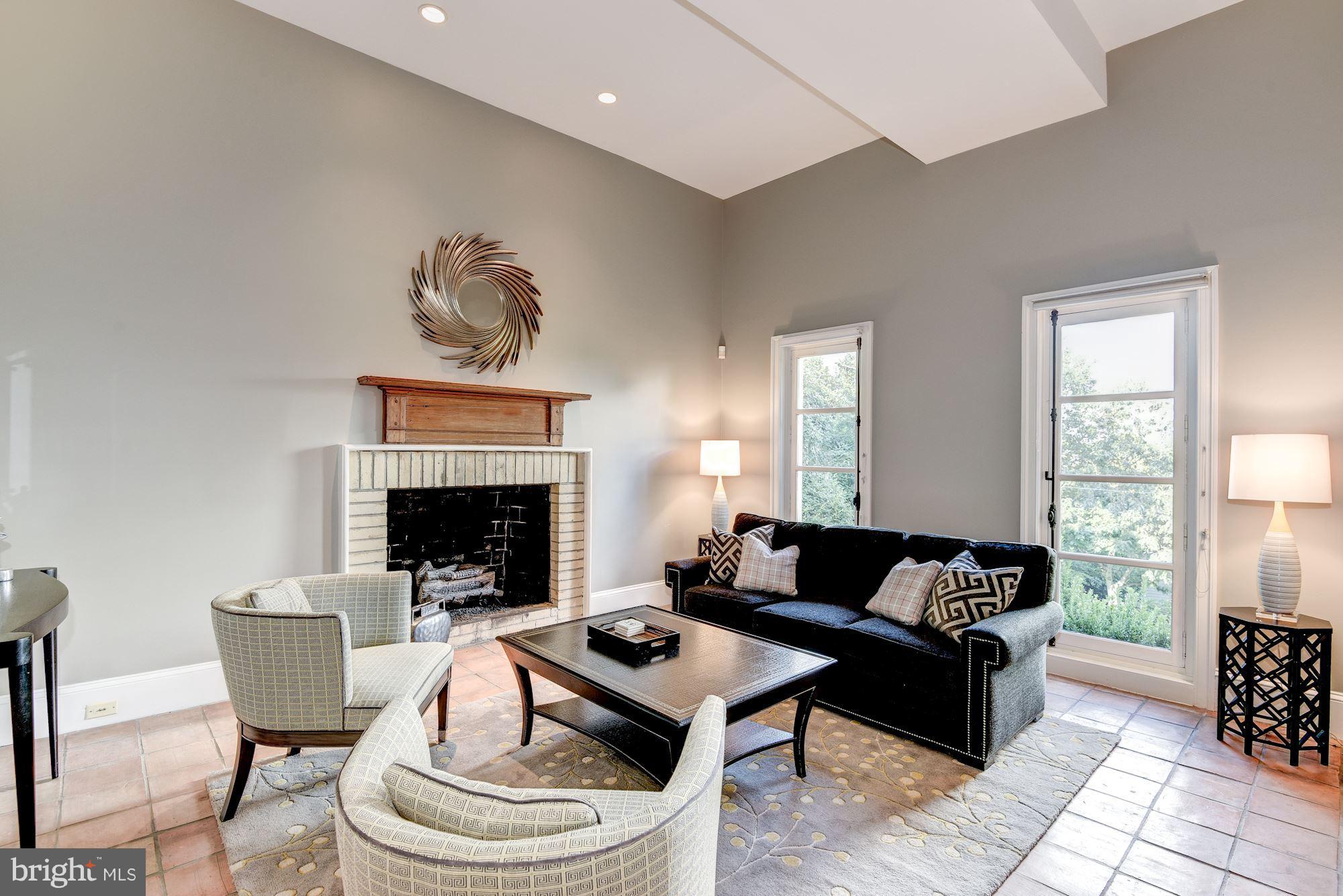 WELLINGTON - Residential