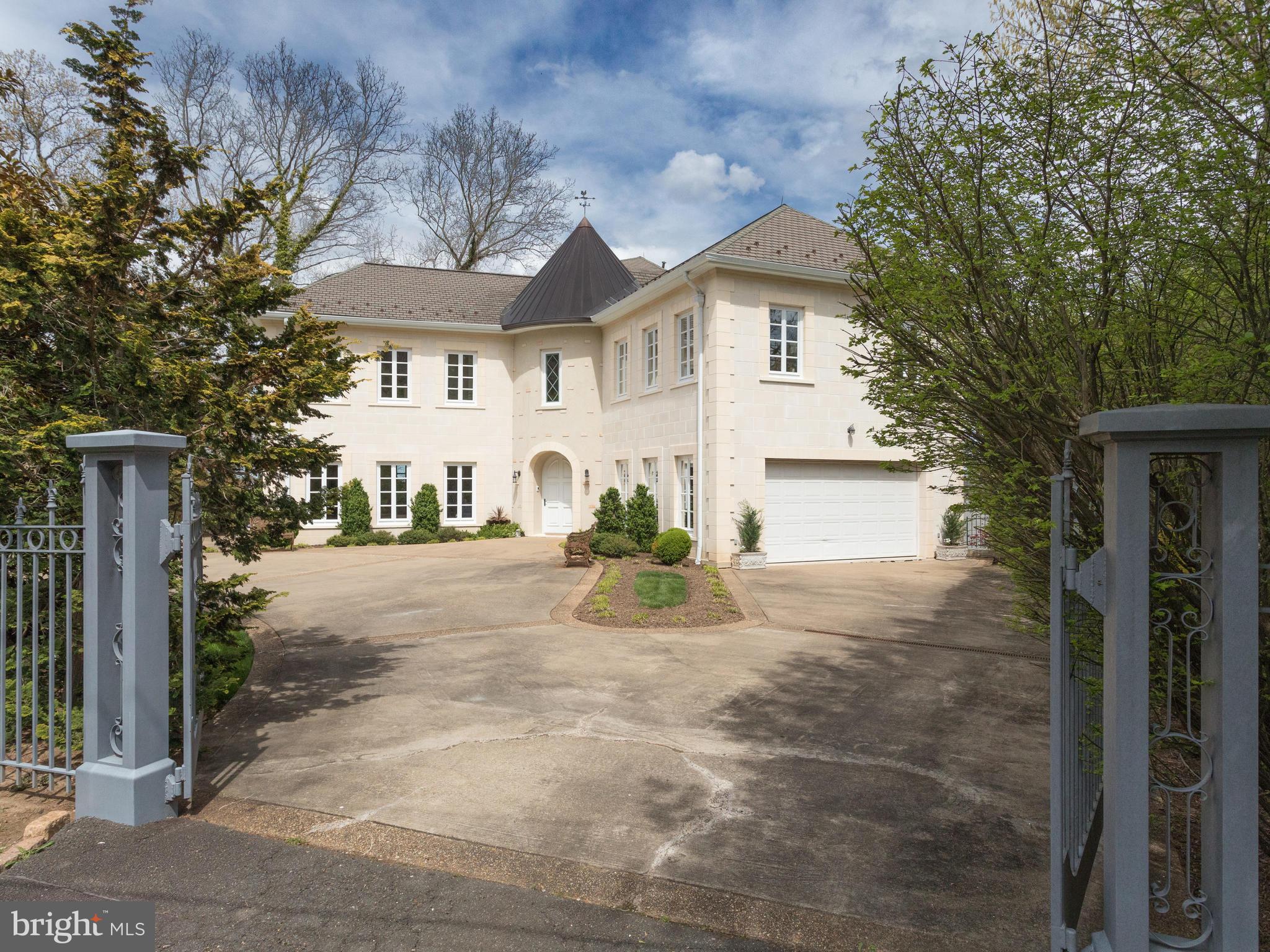 WELLINGTON - Residential