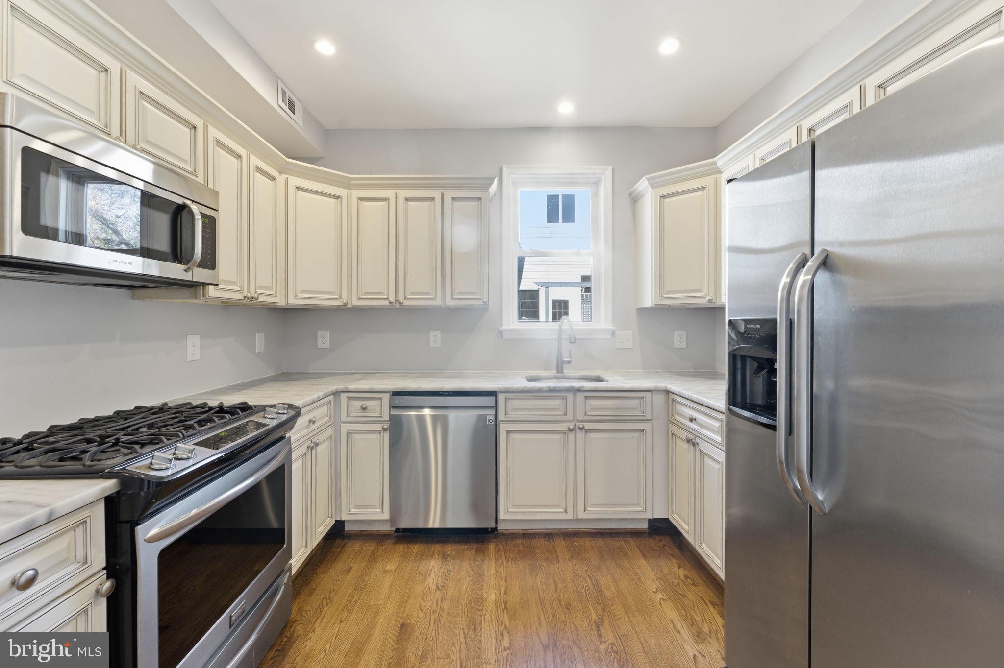 TAKOMA PARK - Residential