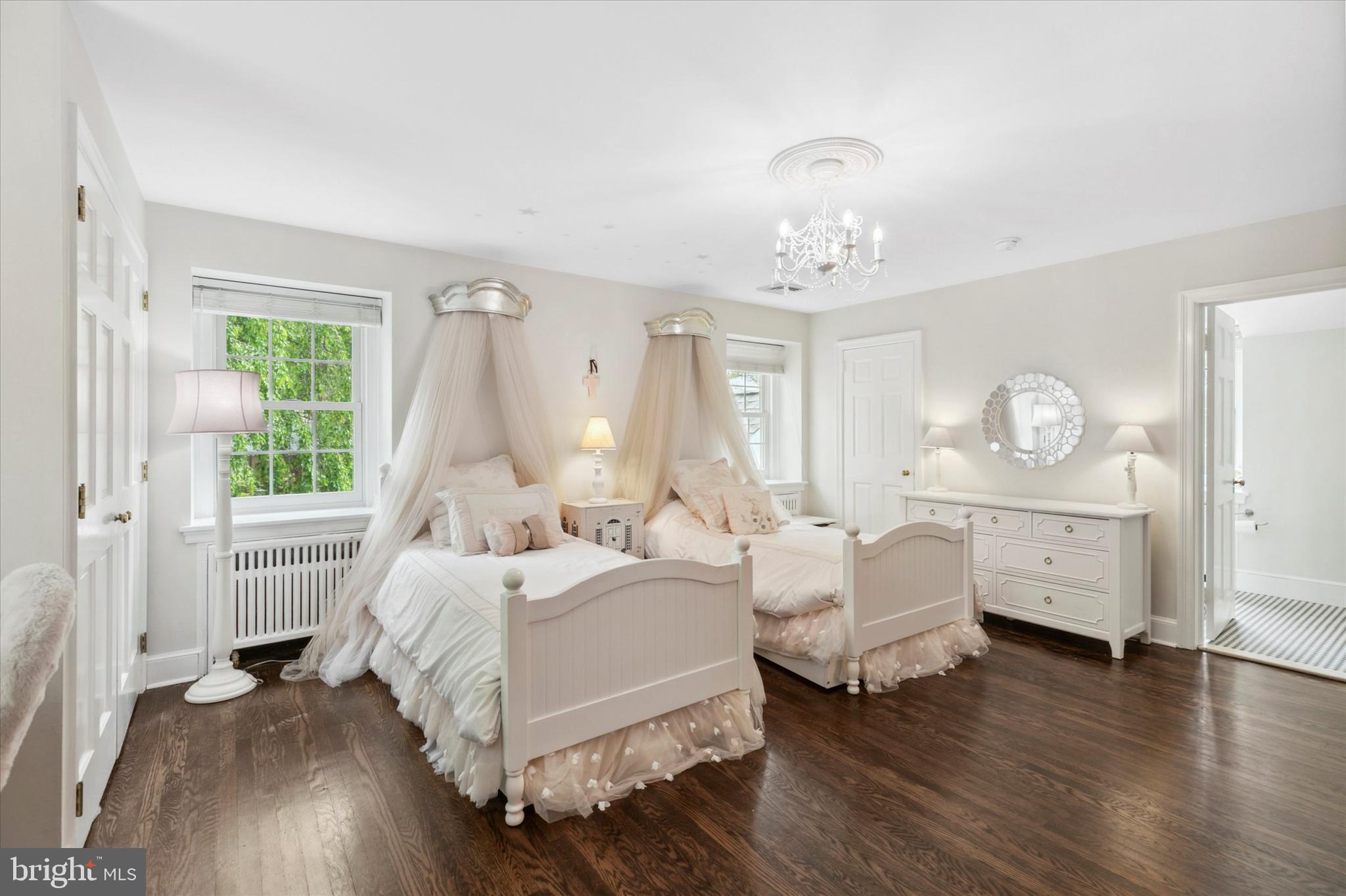 BRYN MAWR - Residential