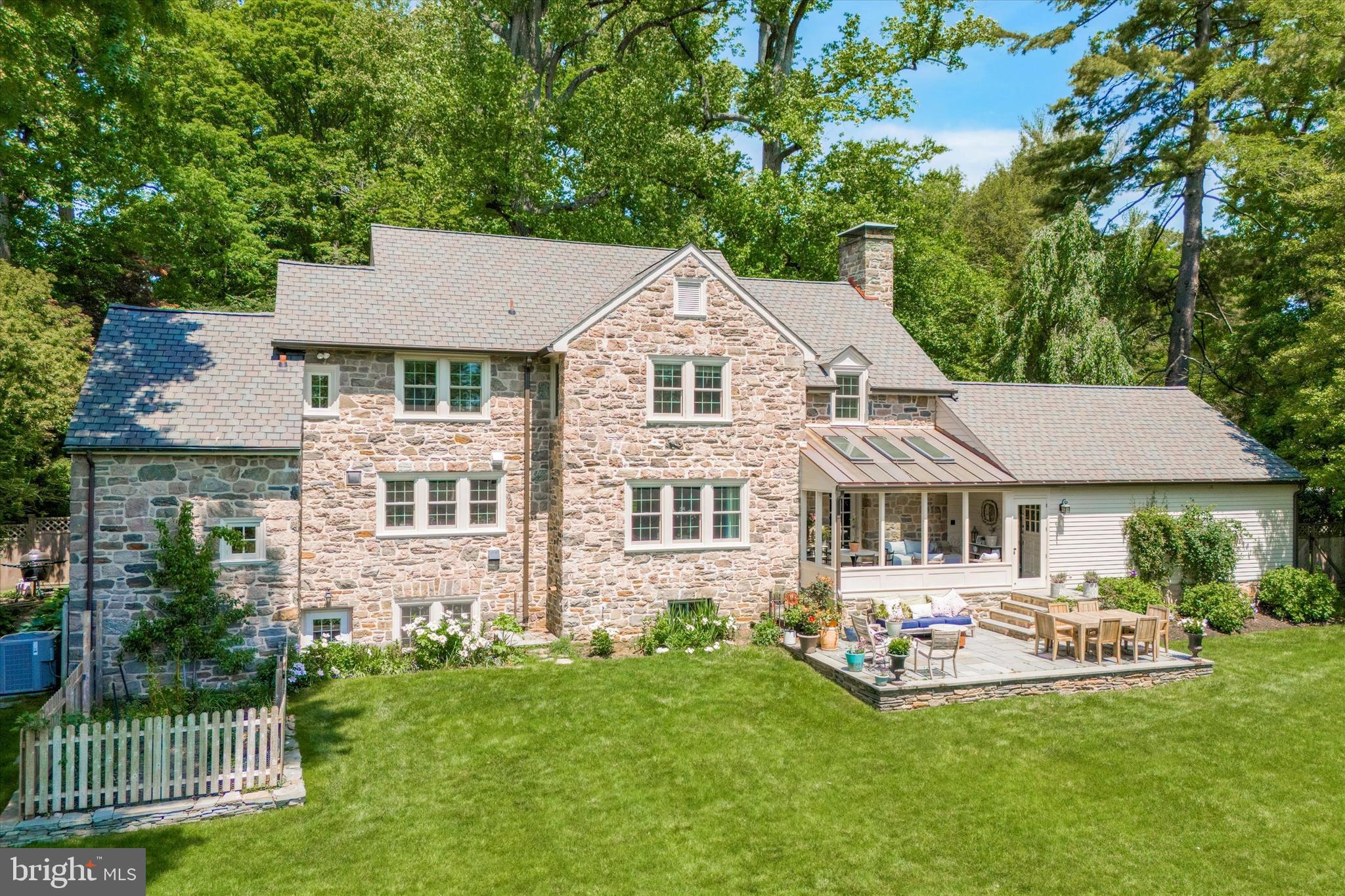 BRYN MAWR - Residential