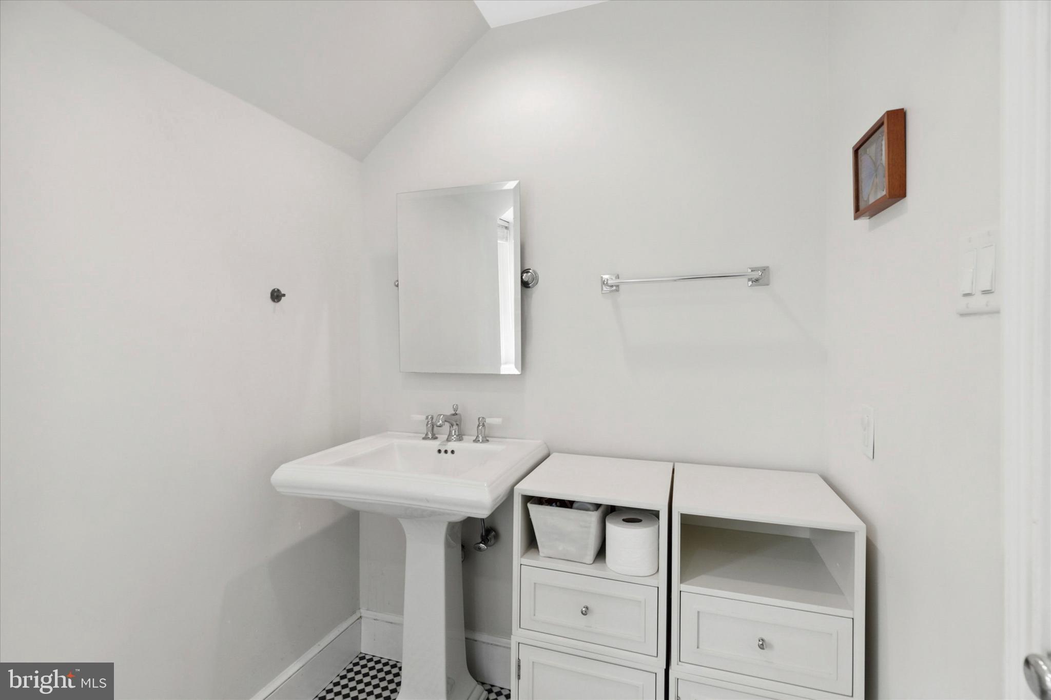 BRYN MAWR - Residential