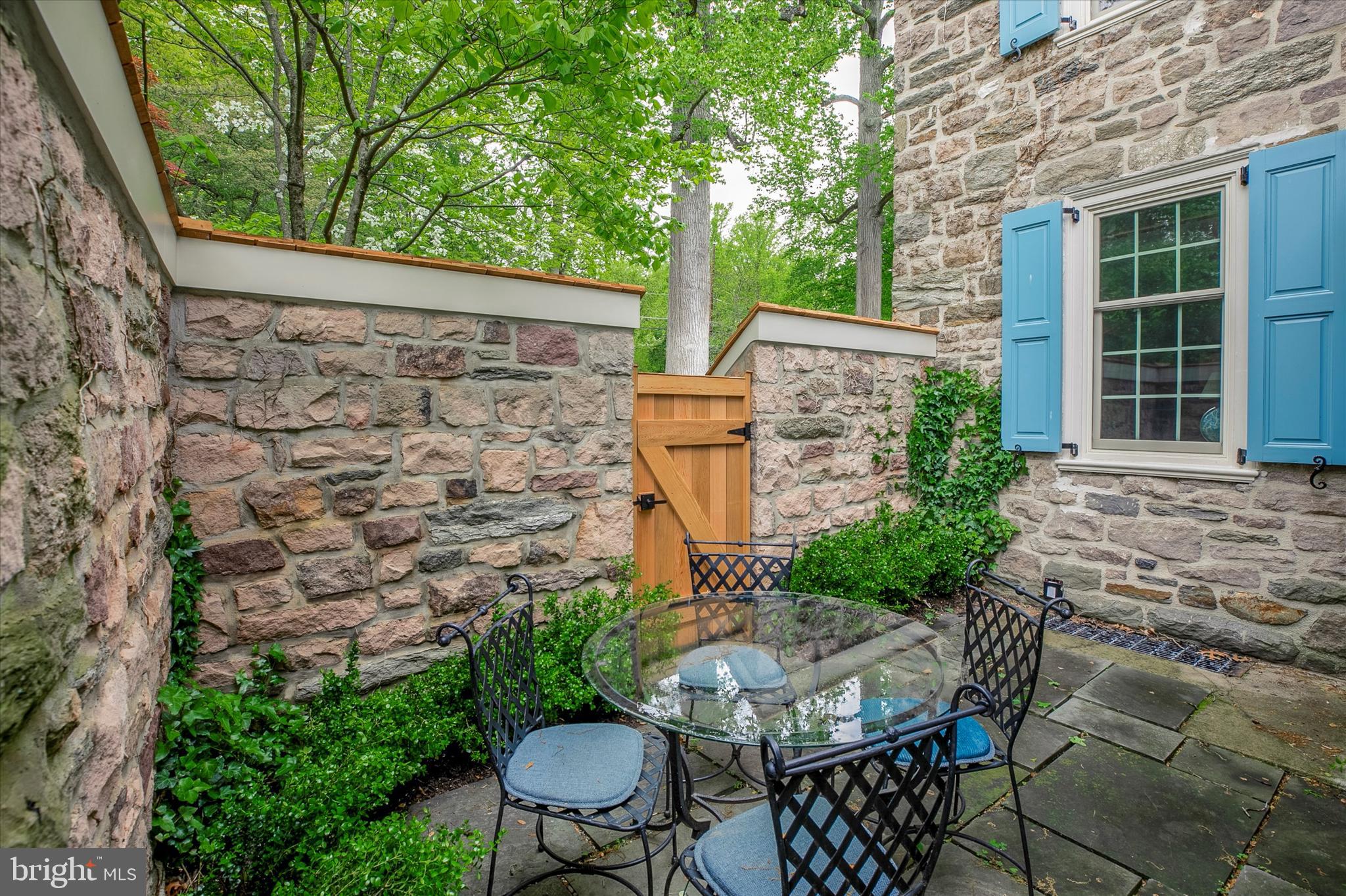 BRYN MAWR - Residential