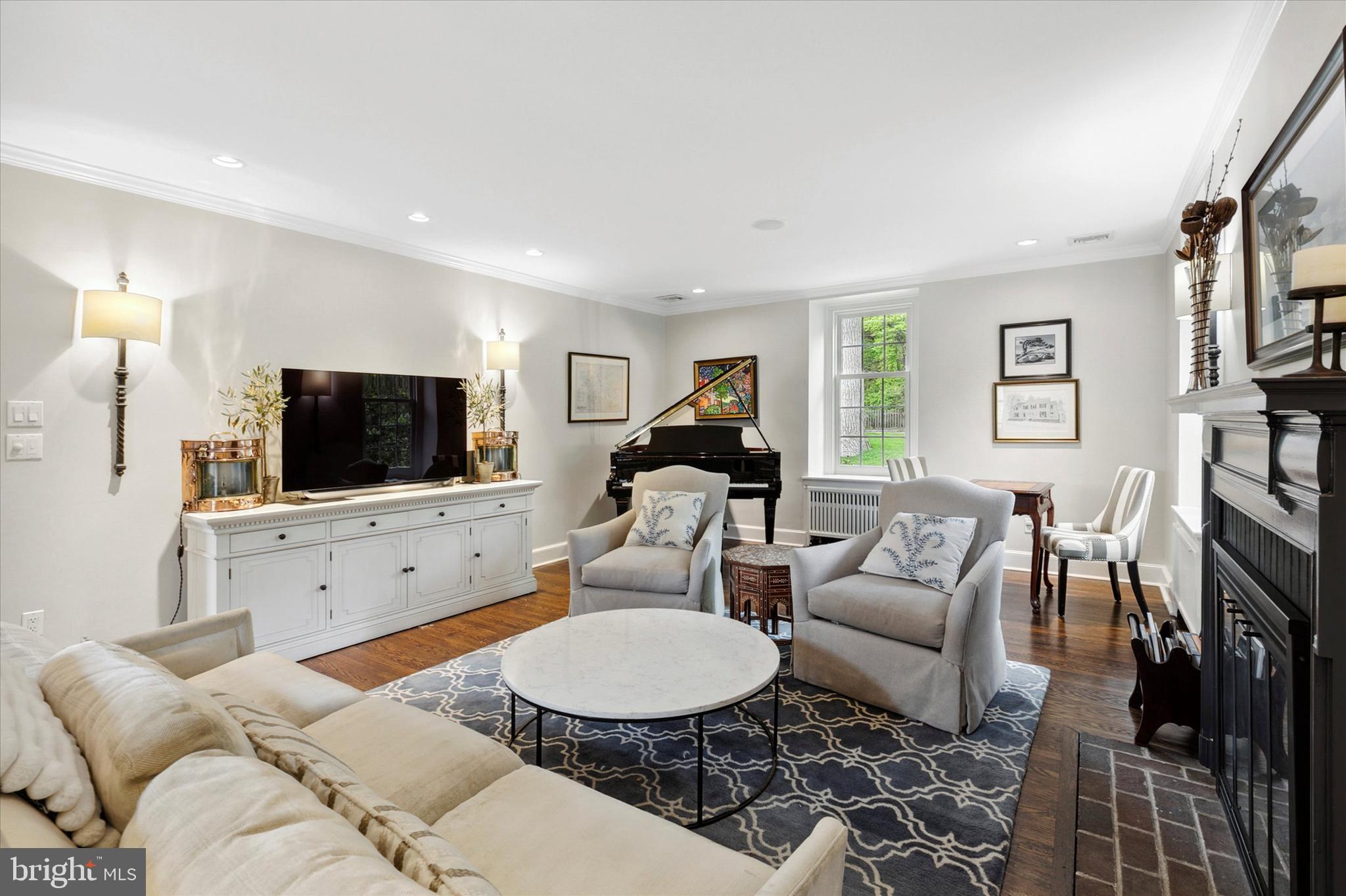 BRYN MAWR - Residential