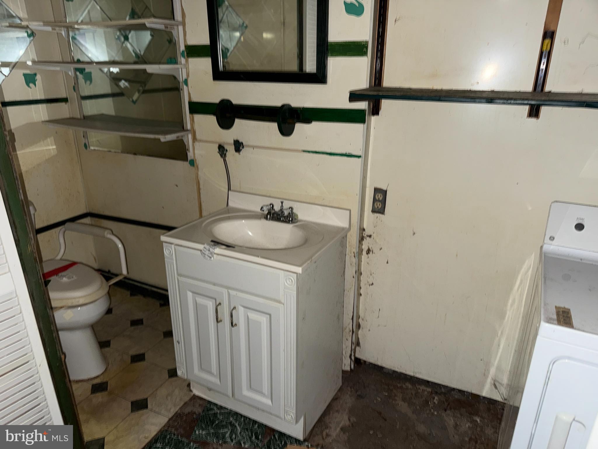 WEST FOREST PARK - Residential