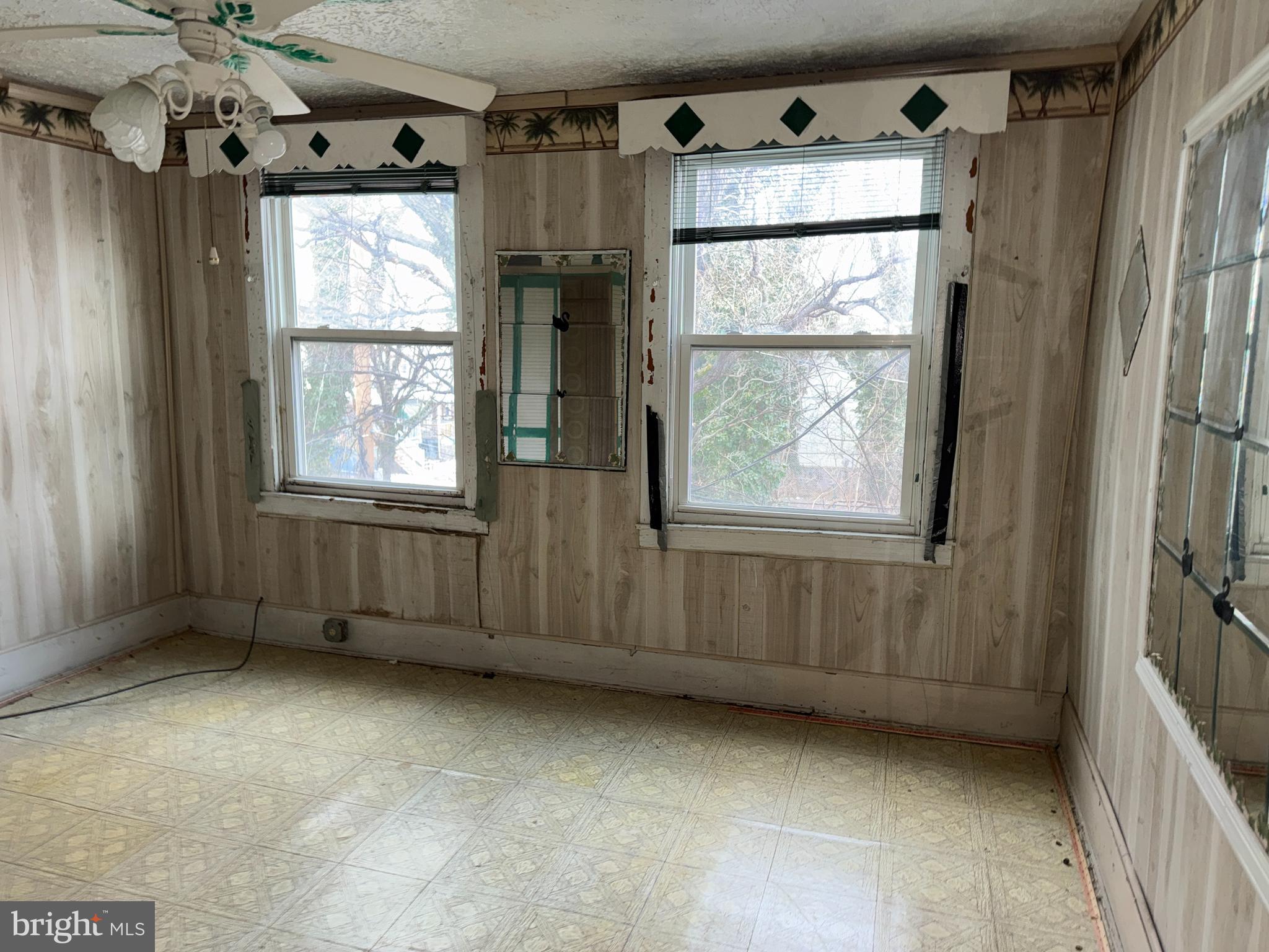 WEST FOREST PARK - Residential